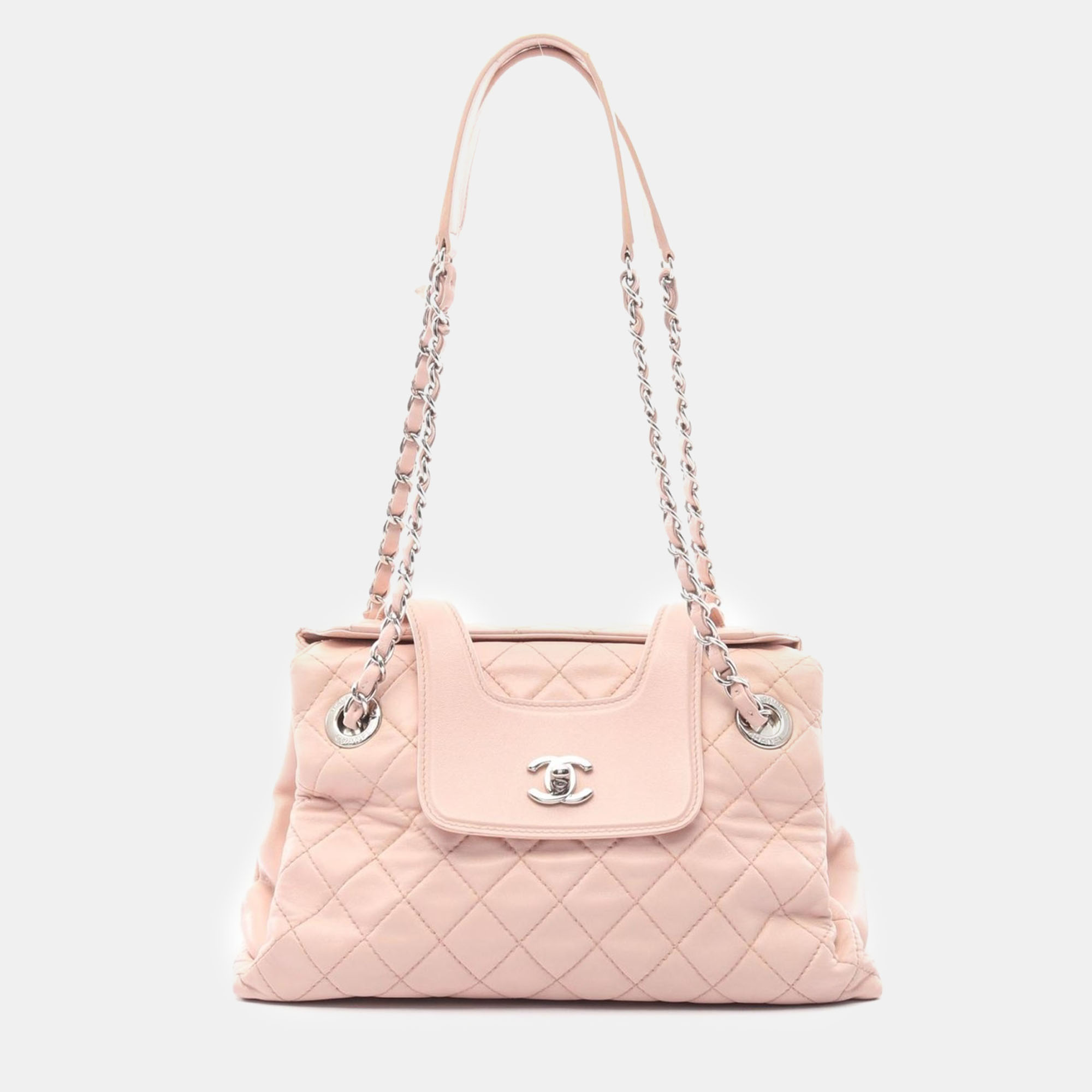 

Chanel Pink Matelasse Lambskin Leather Chain Shoulder Bag