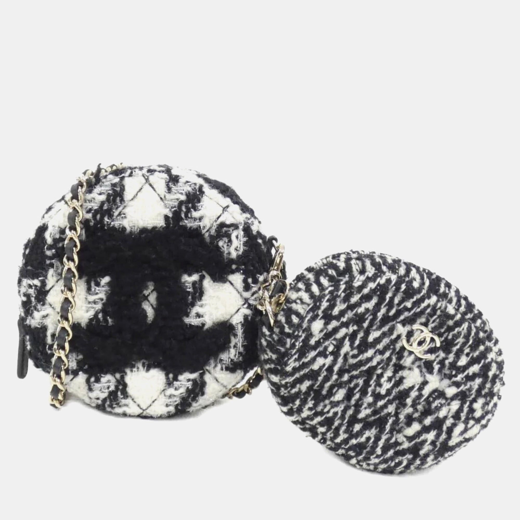 

Chanel Tweed Shoulder Bags, Black