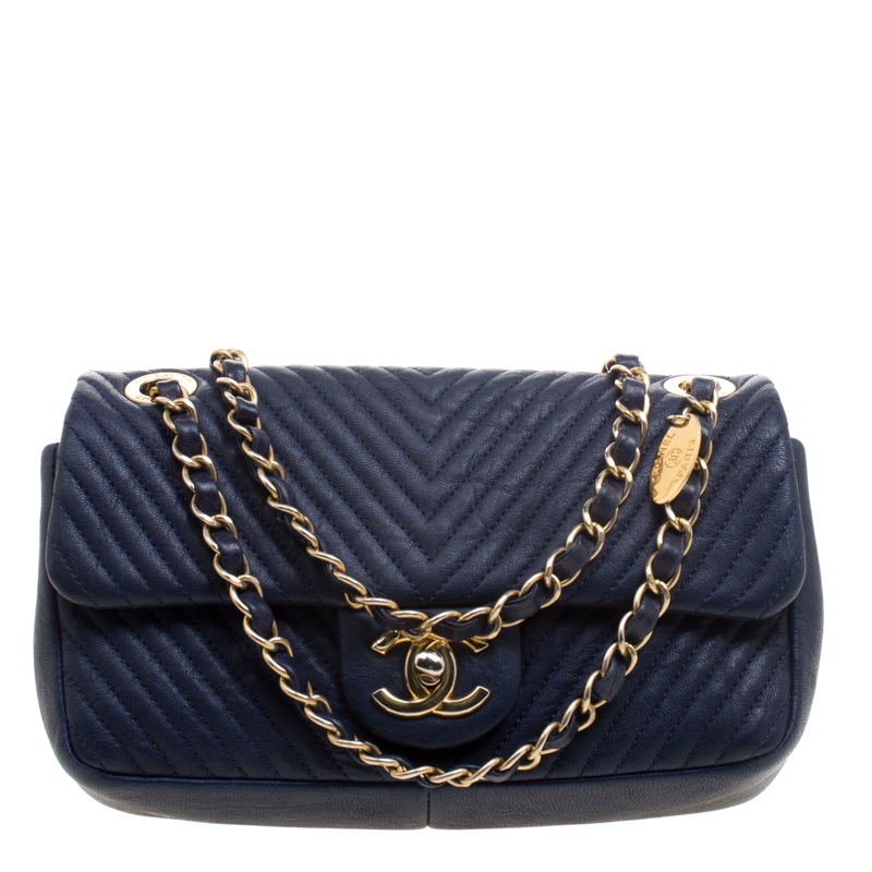 chanel navy blue handbag