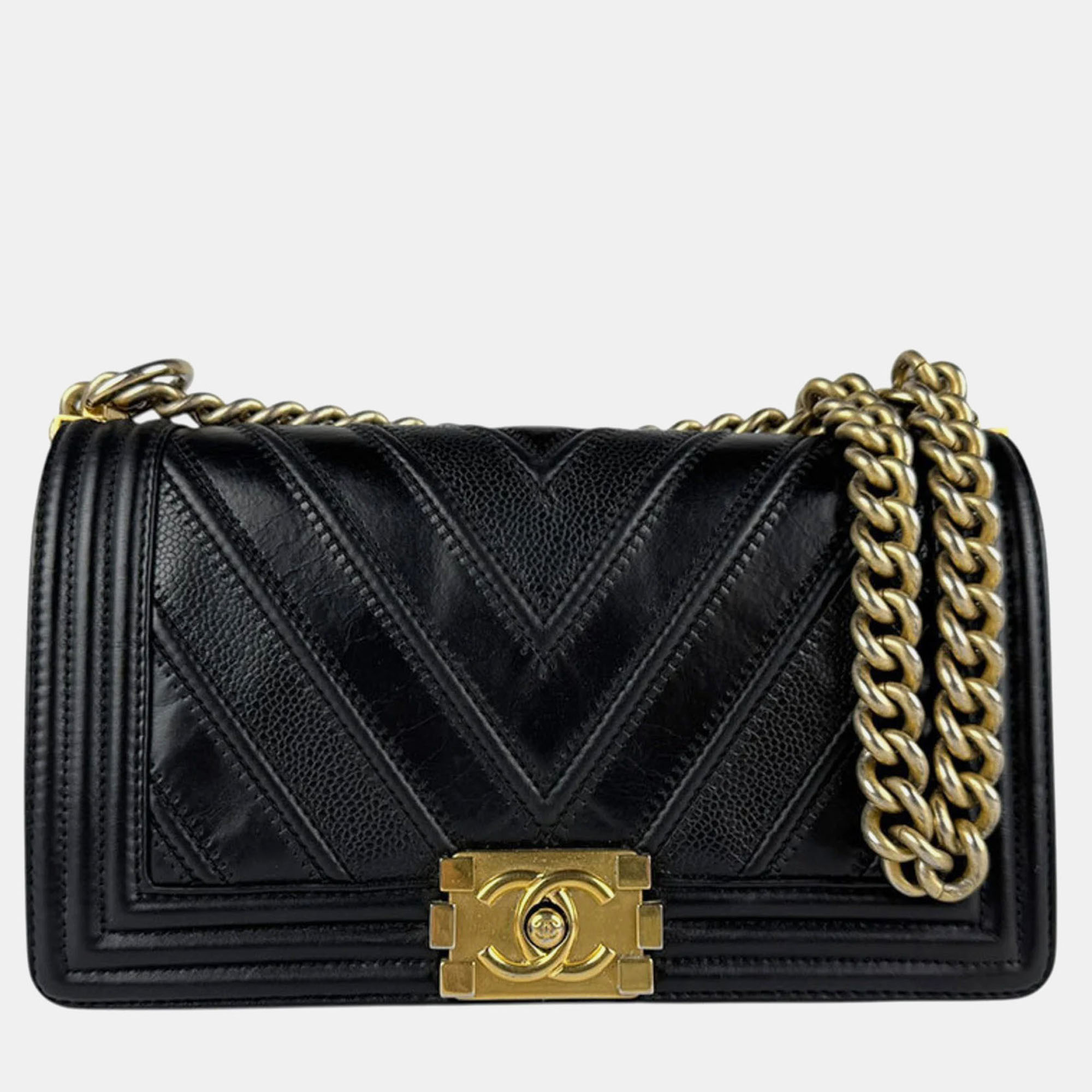 

Chanel Black/Gold Leather Metal Boy Shoulder Bag