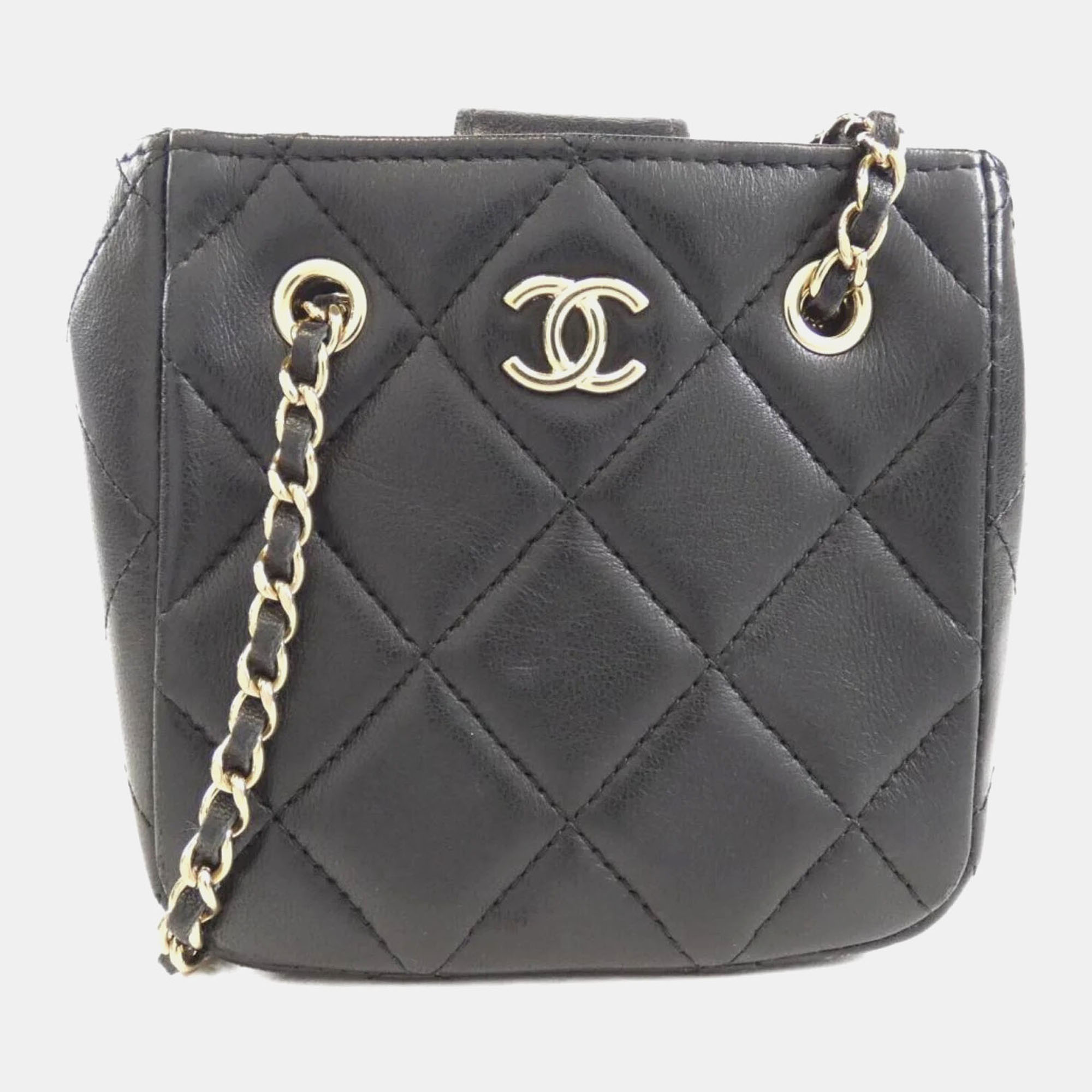 

Chanel Black Lambskin Leather Shoulder Bag