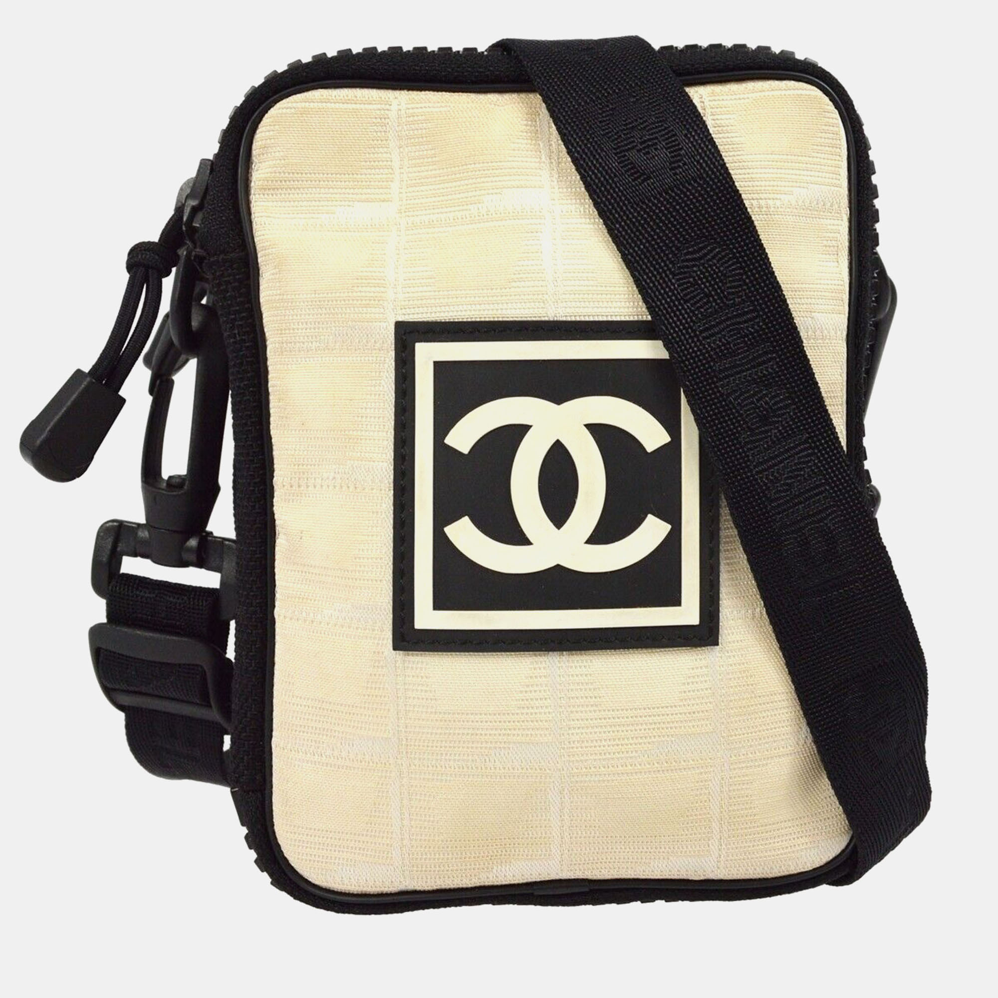 

Chanel Beige Nylon Travel Sport Line Shoulder Bag