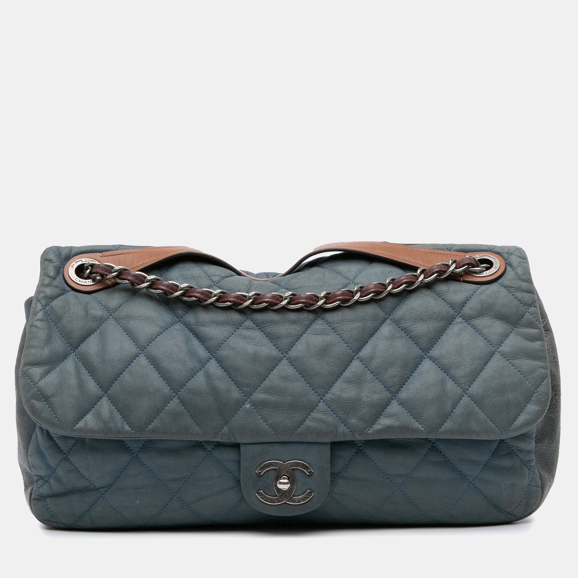 

Chanel Blue Jumbo Iridescent Calfskin In The Mix Flap