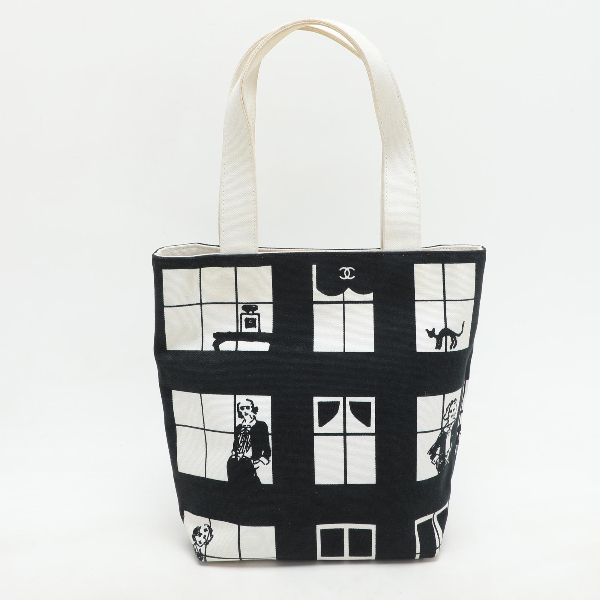 

Chanel Navy Blue/White Canvas Coco Window Tote