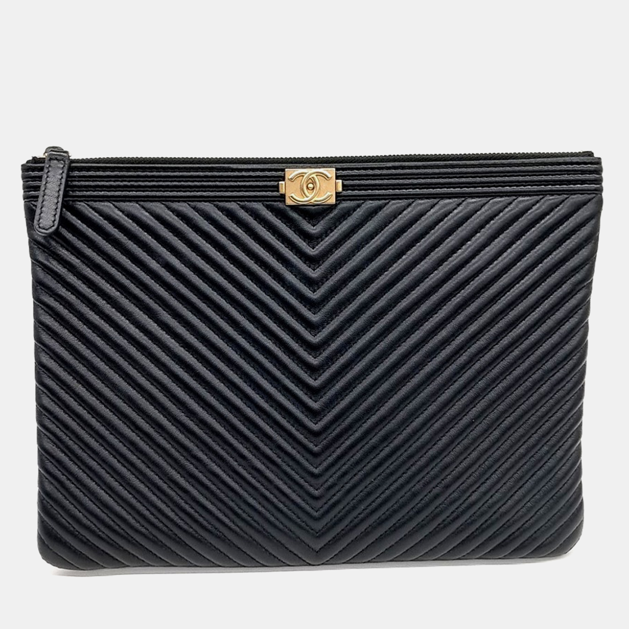 

Chanel Black Leather Chevron Boy Clutch New Medium