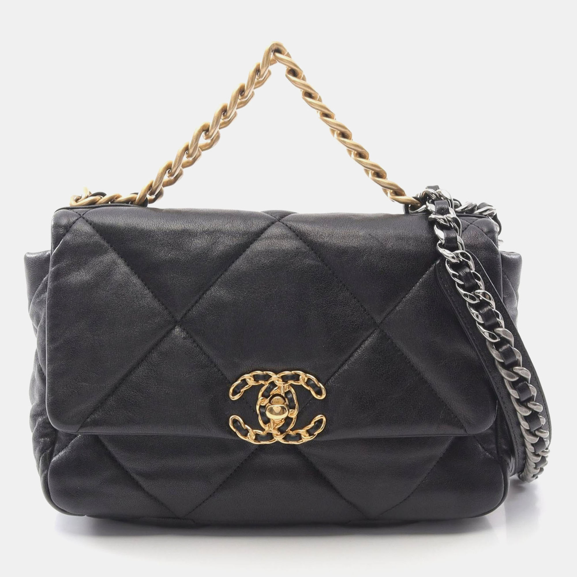

Chanel Black Lambskin CC Matelasse Chain Shoulder Bag