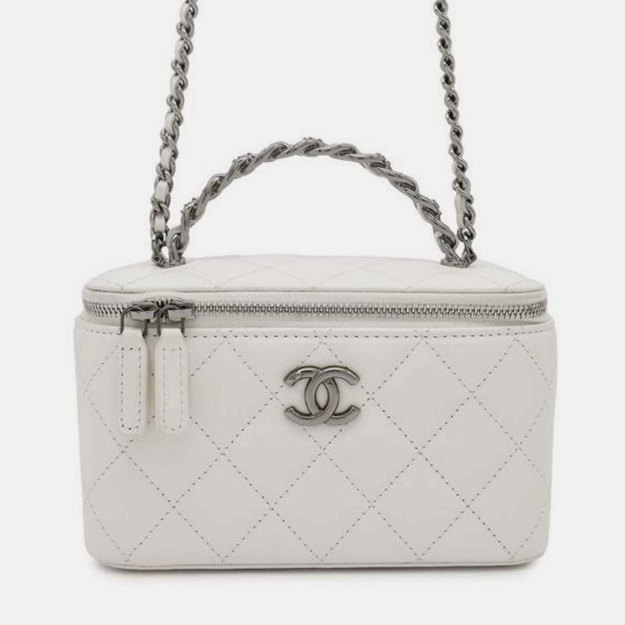 

Chanel White CC Quilted Lambskin Chain Top Handle Vanity Bag