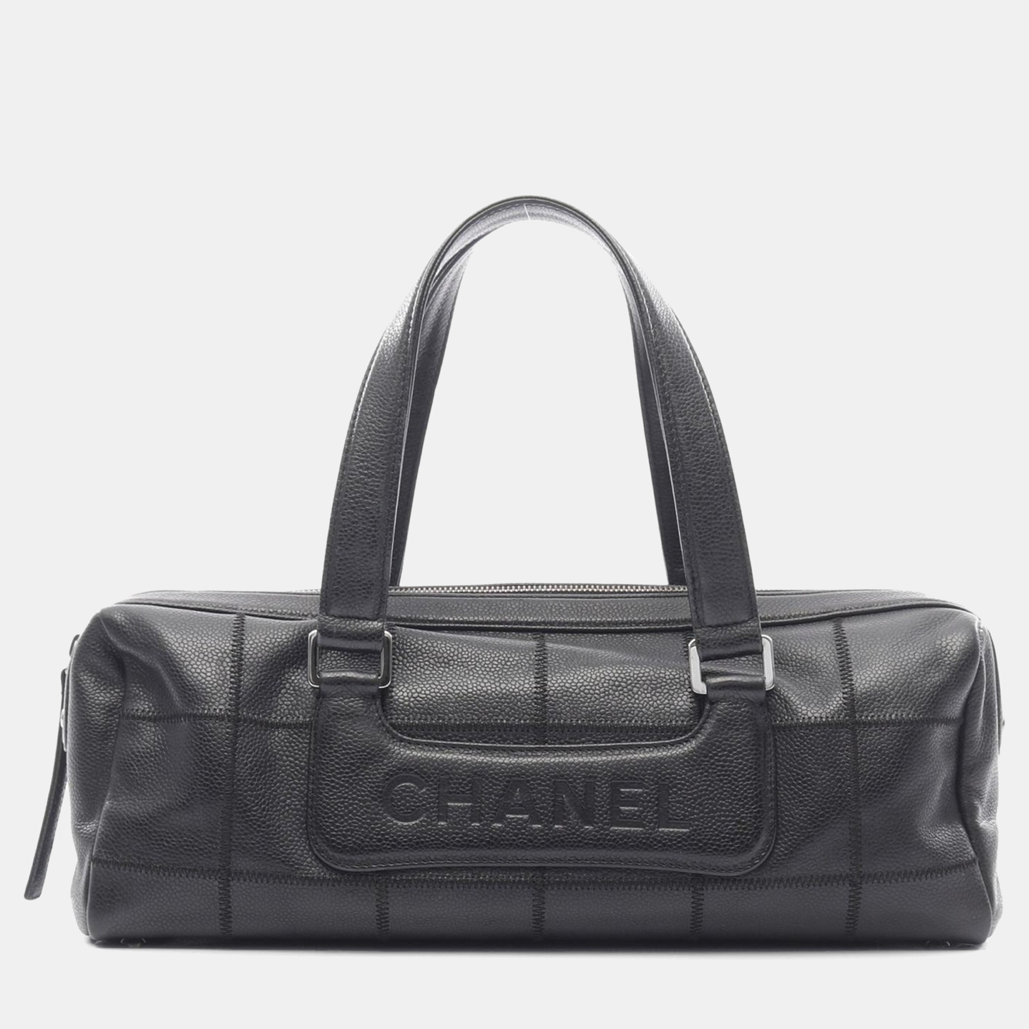 

Chanel Chocolate Bar Black Grained Calfskin Leather Handbag