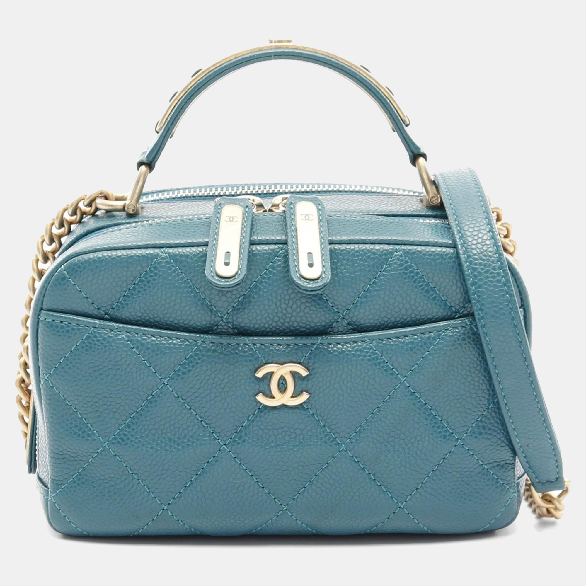 

Chanel Matelasse Green Grained Calfskin Hand Chain Shoulder Bag GHW