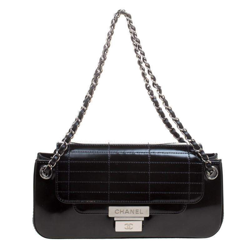 مملوكة مسبقًا Chanel Black Patent Leather Push Lock Accordion Flap Bag