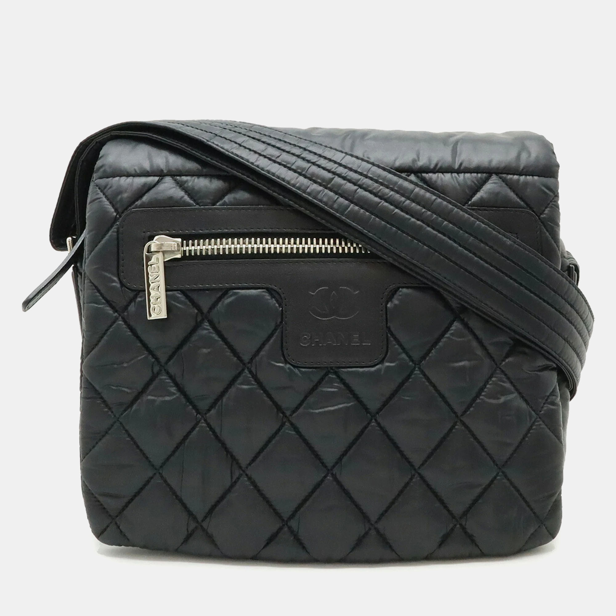 

Chanel Cocoon Matelasse Black All Leather Small Shoulder Bag