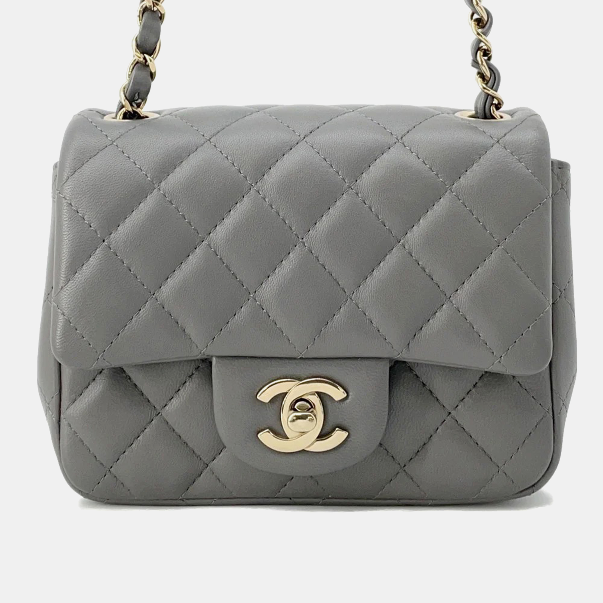

Chanel Mini Matelasse Chain shoulder Bag Gray Lambskin Size, Grey