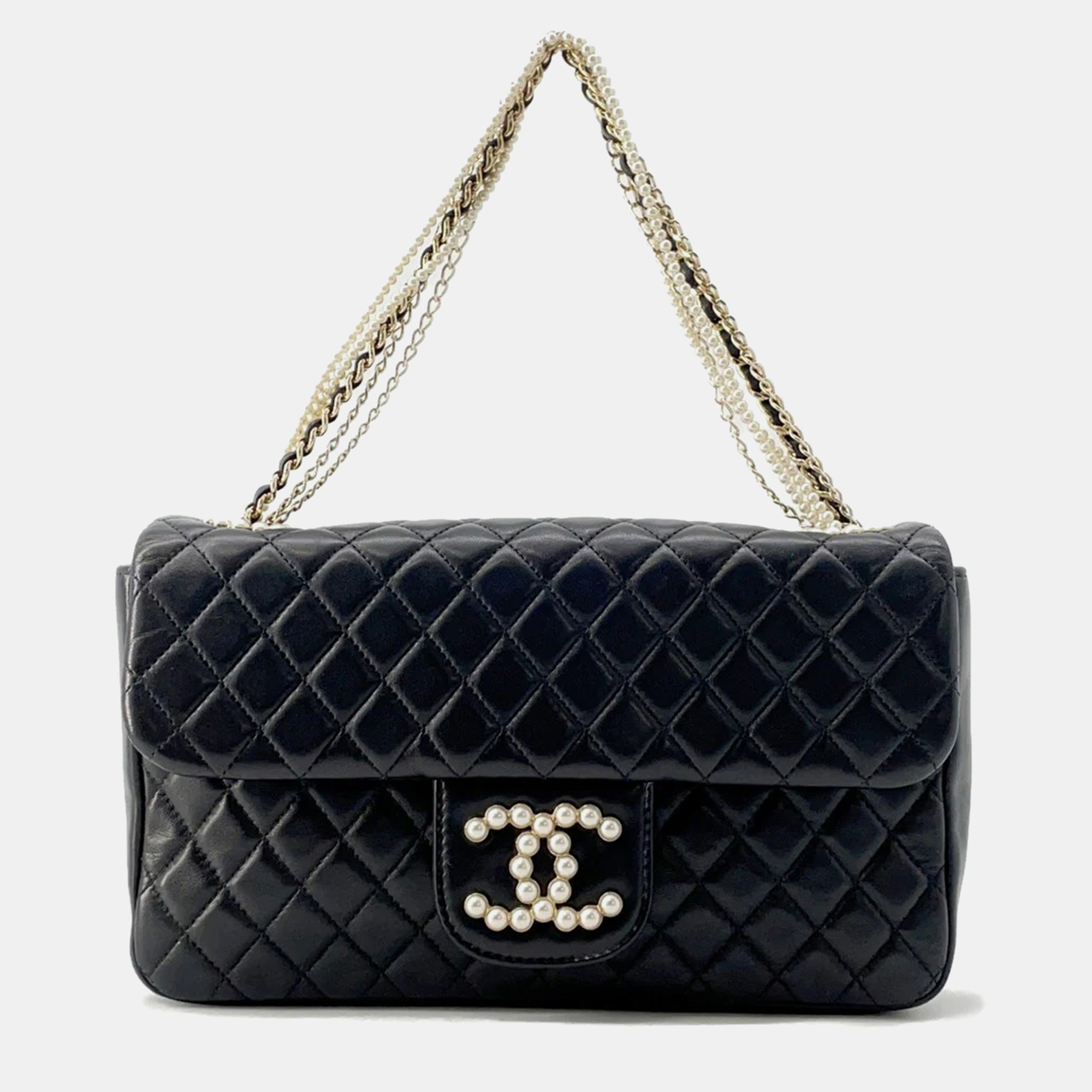 

Chanel Matelasse Pearlcc Logo 4-Chain Chain shoulder Bag Black Lambskin