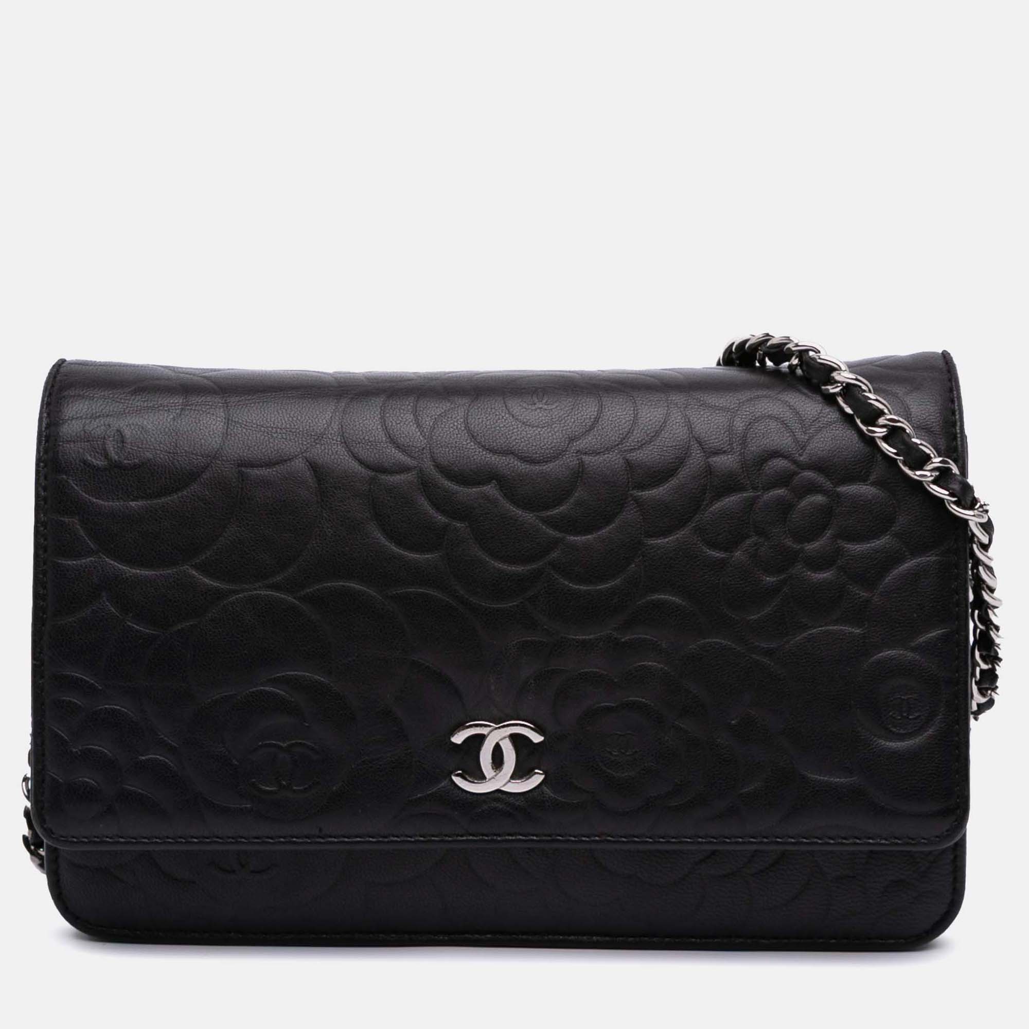 

Chanel Black Lambskin Camellia Embossed Wallet On Chain