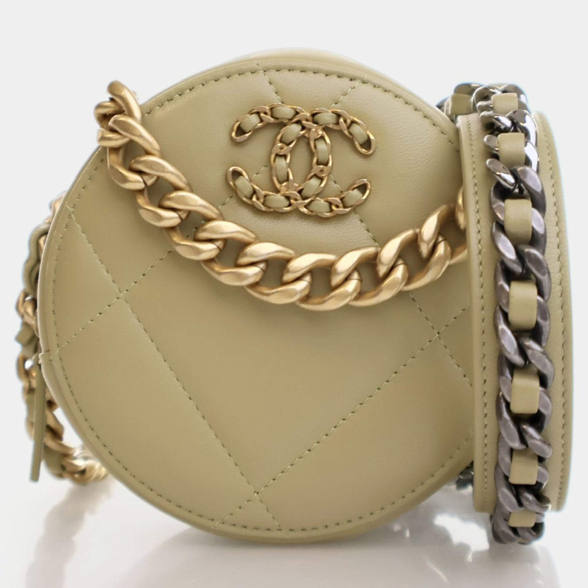 

Chanel Green Lambskin 19 Round Clutch With Chain