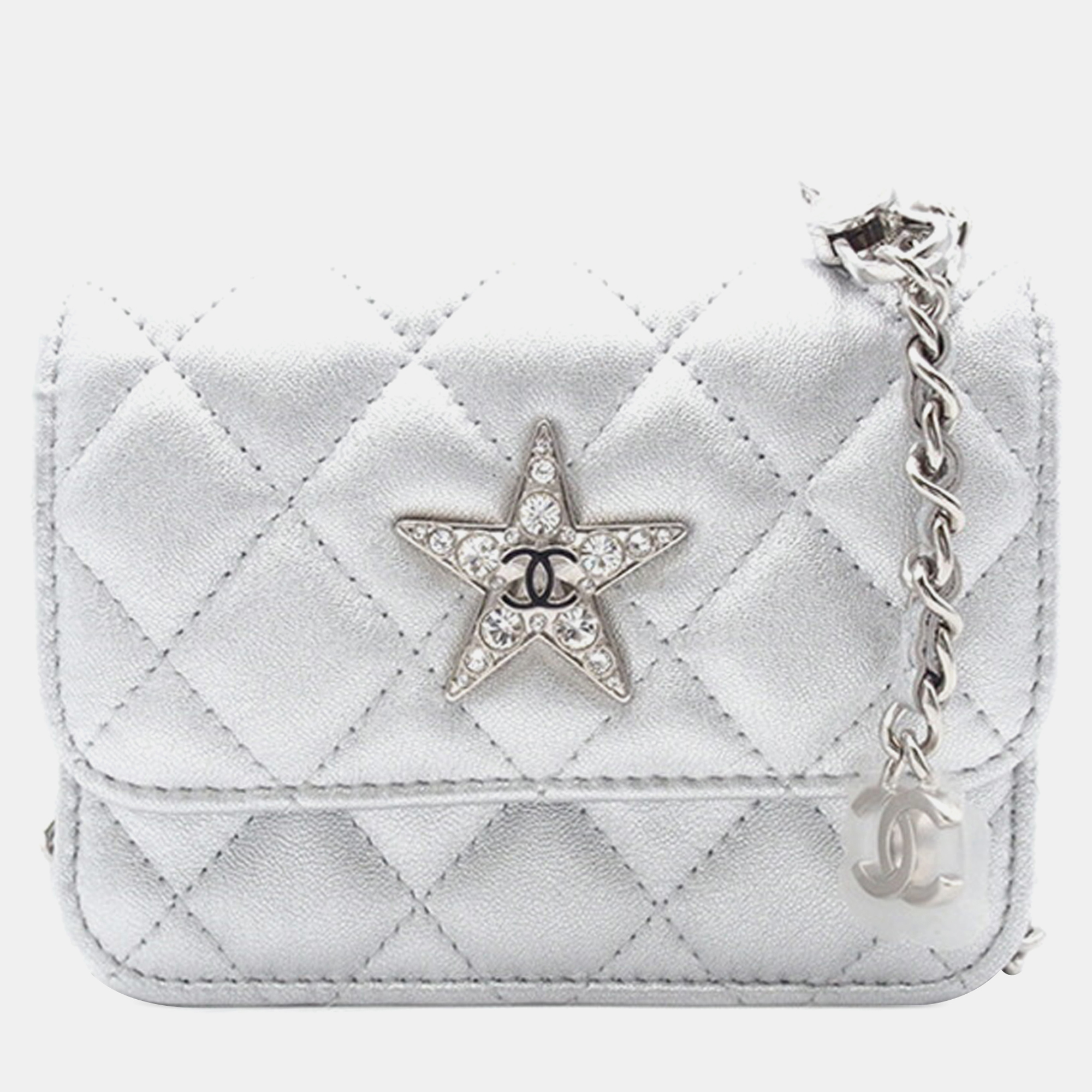 

Chanel Metallic Lambskin Crystal Star Chain Shoulder Bag, Silver