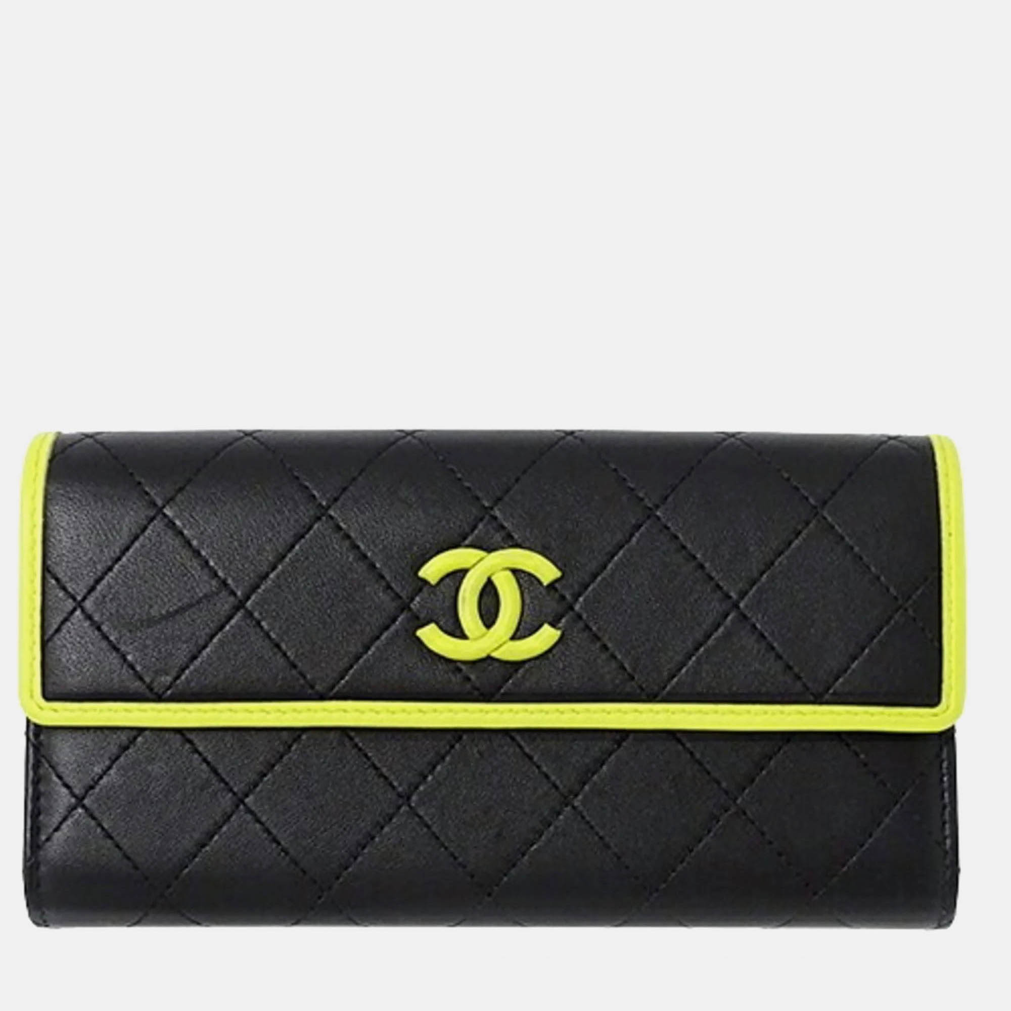 

Chanel Wallet Matelasse Long Lambskin Black Yellow Bicolor