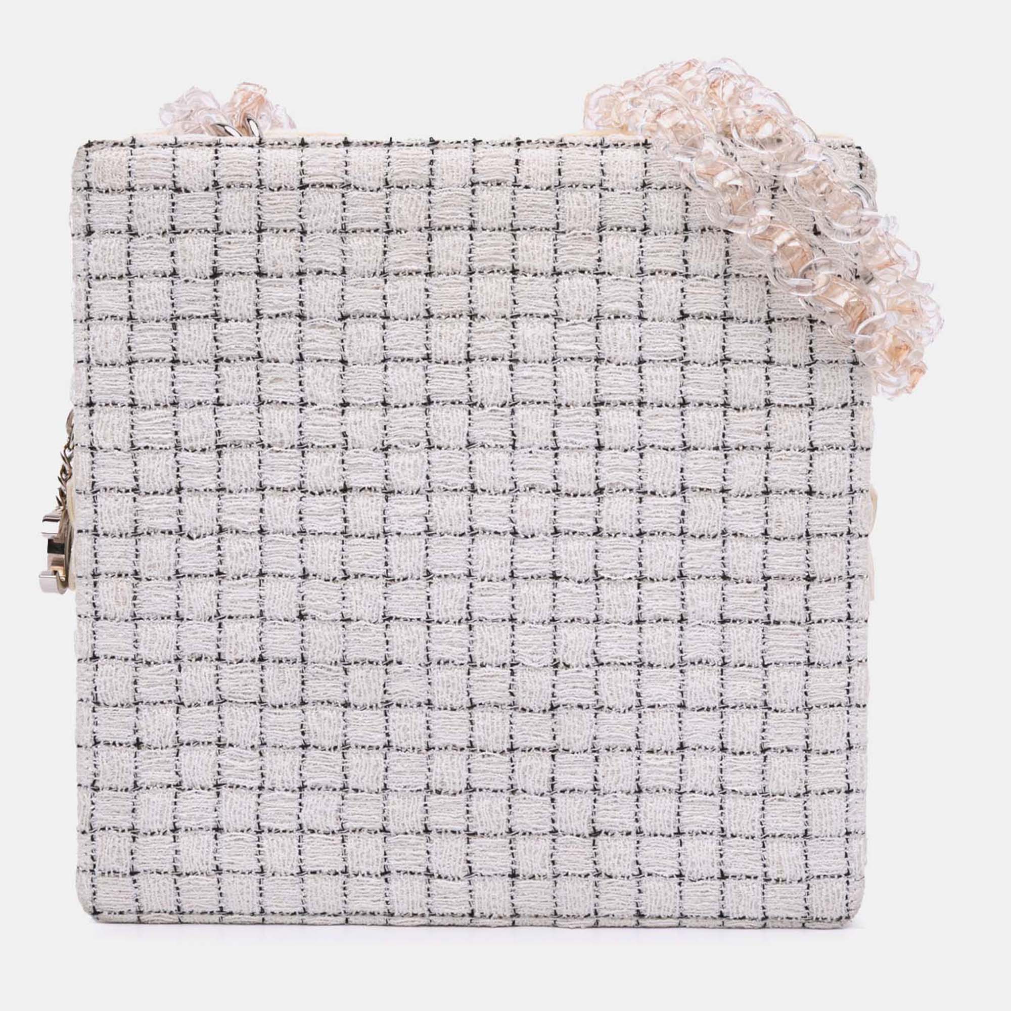 

Chanel Brown/White Small Tweed and Resin Zipped Shopping Bag