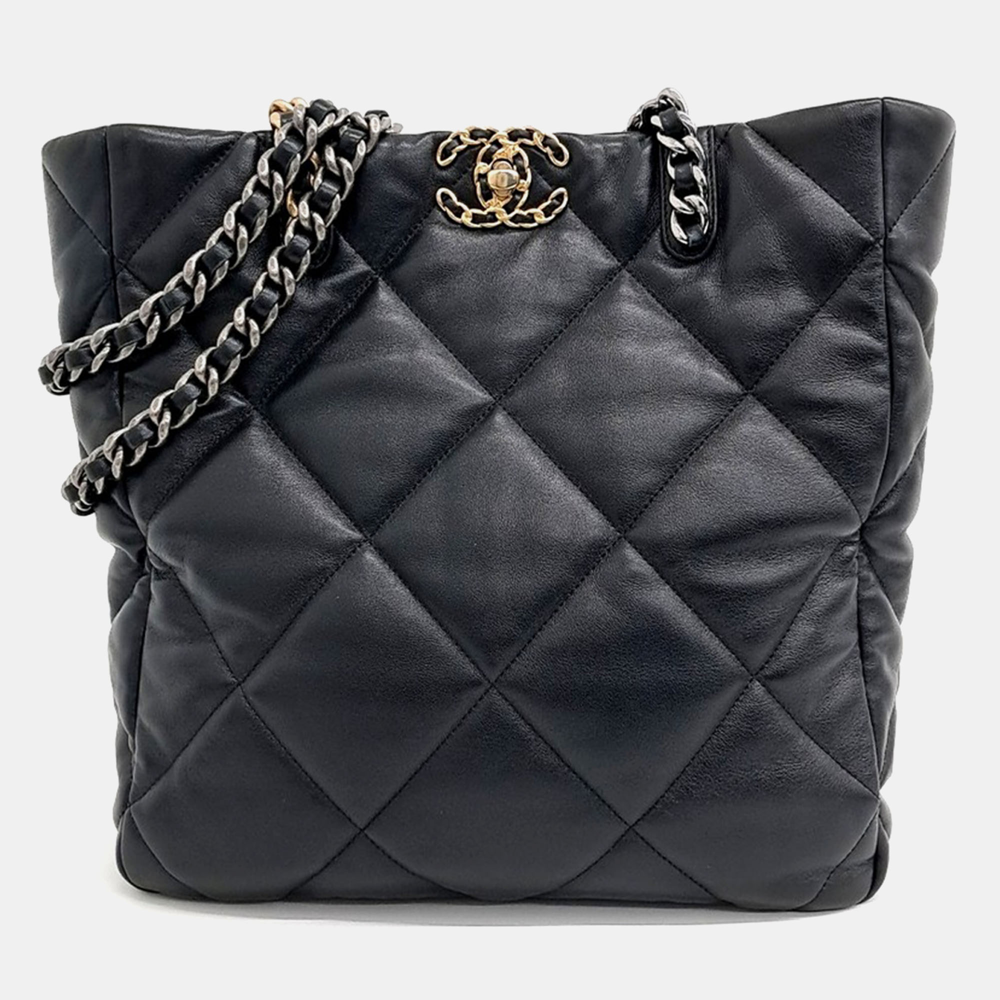 

Chanel Black Leather 19 shopping bag