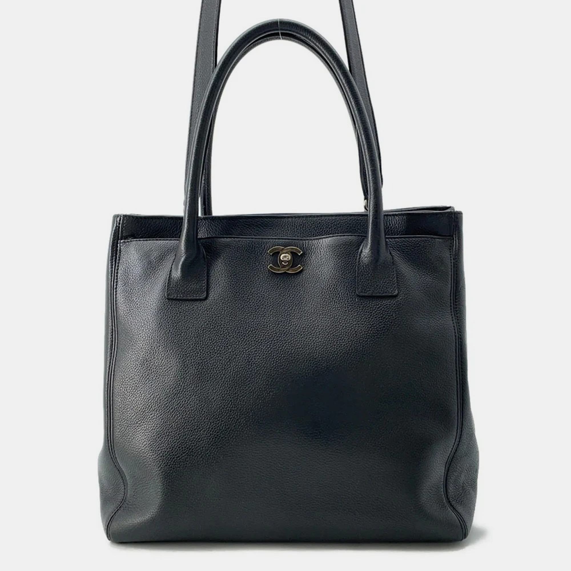 Pre-owned Chanel Executive Black Leather Tote Bag