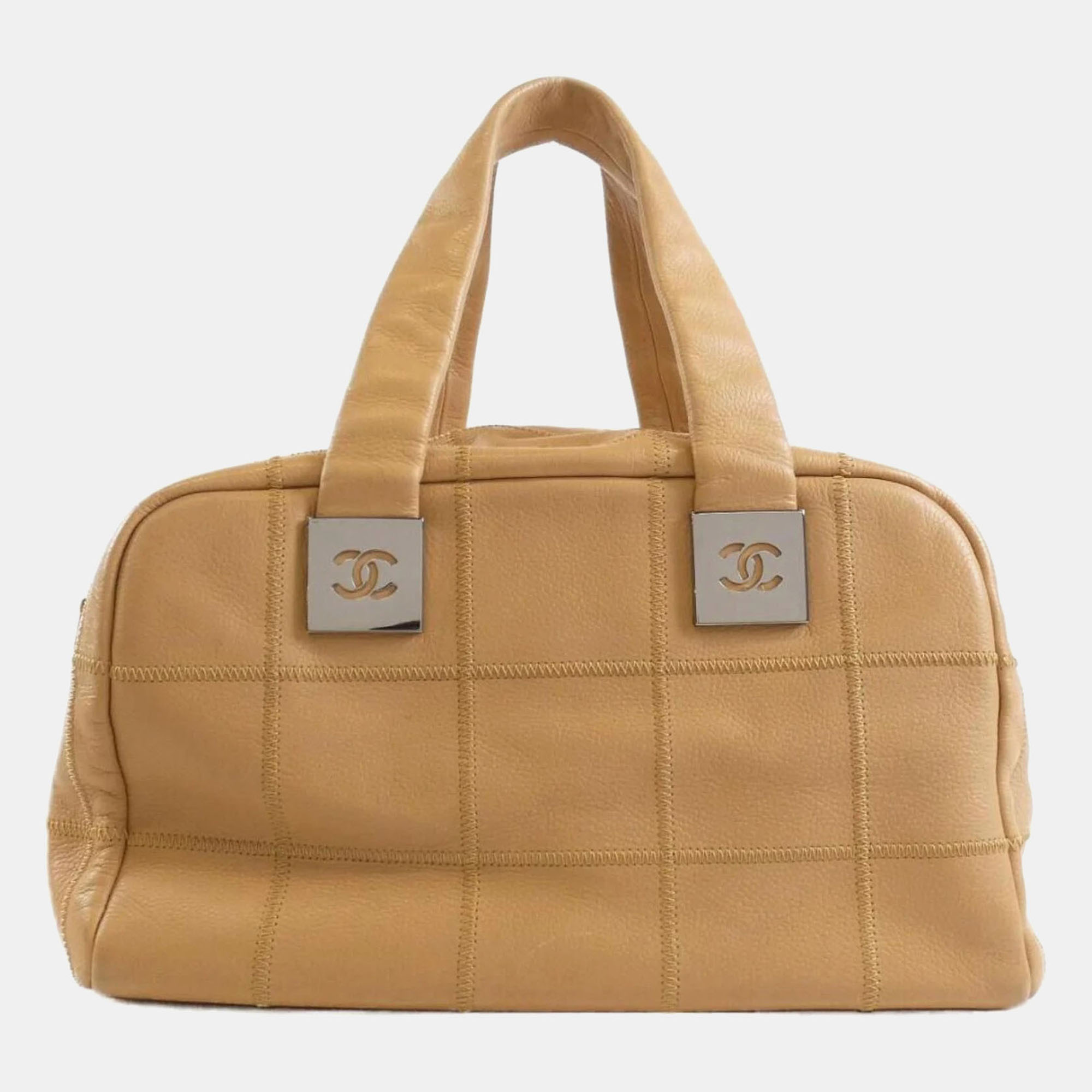 

Chanel Square Quilt Beige Lambskin Bowler Bag