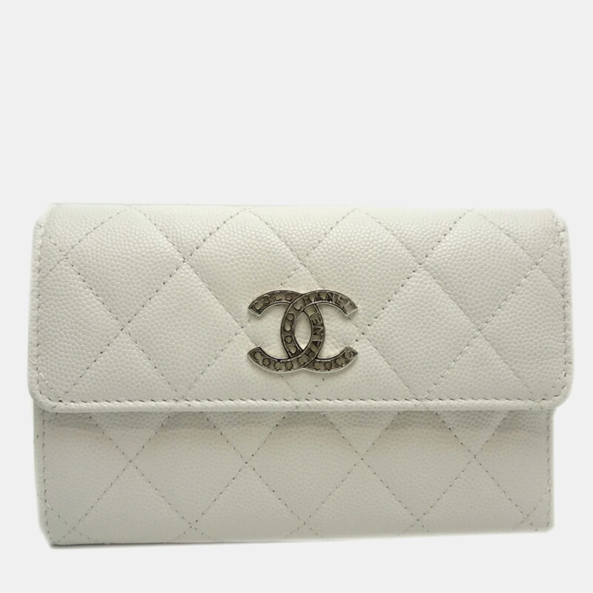 Pre-owned Chanel White Caviar Skin Long Tri-fold Wallet