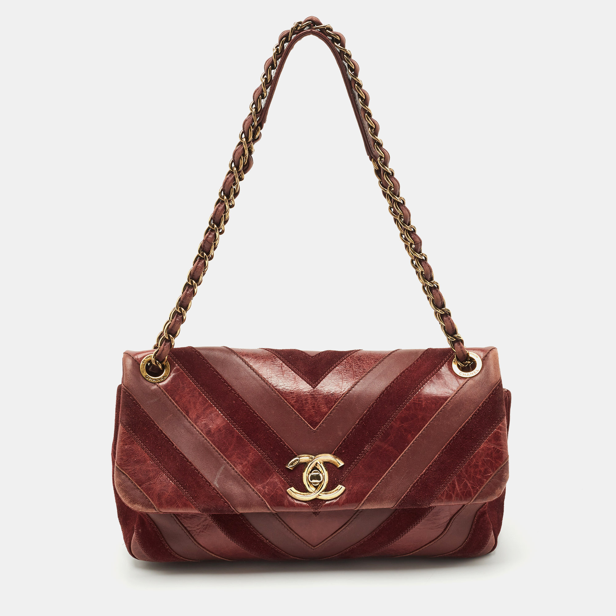 

Chanel Burgundy Chevron Leather and Suede Surpique CC Flap Shoulder Bag