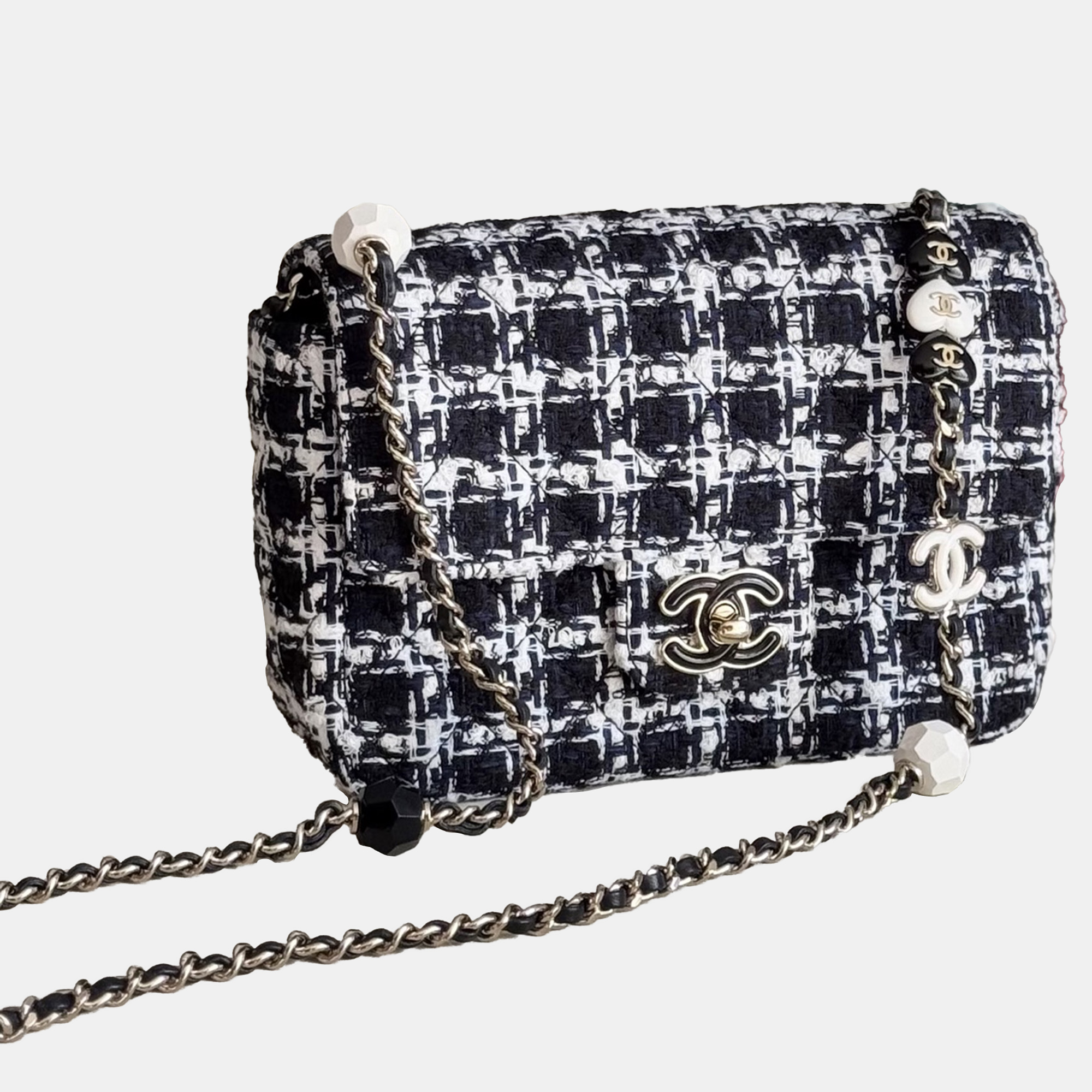 

Chanel Classic Flap Small Multicolor Houndstooth Tweed Shoulder Bag, Black