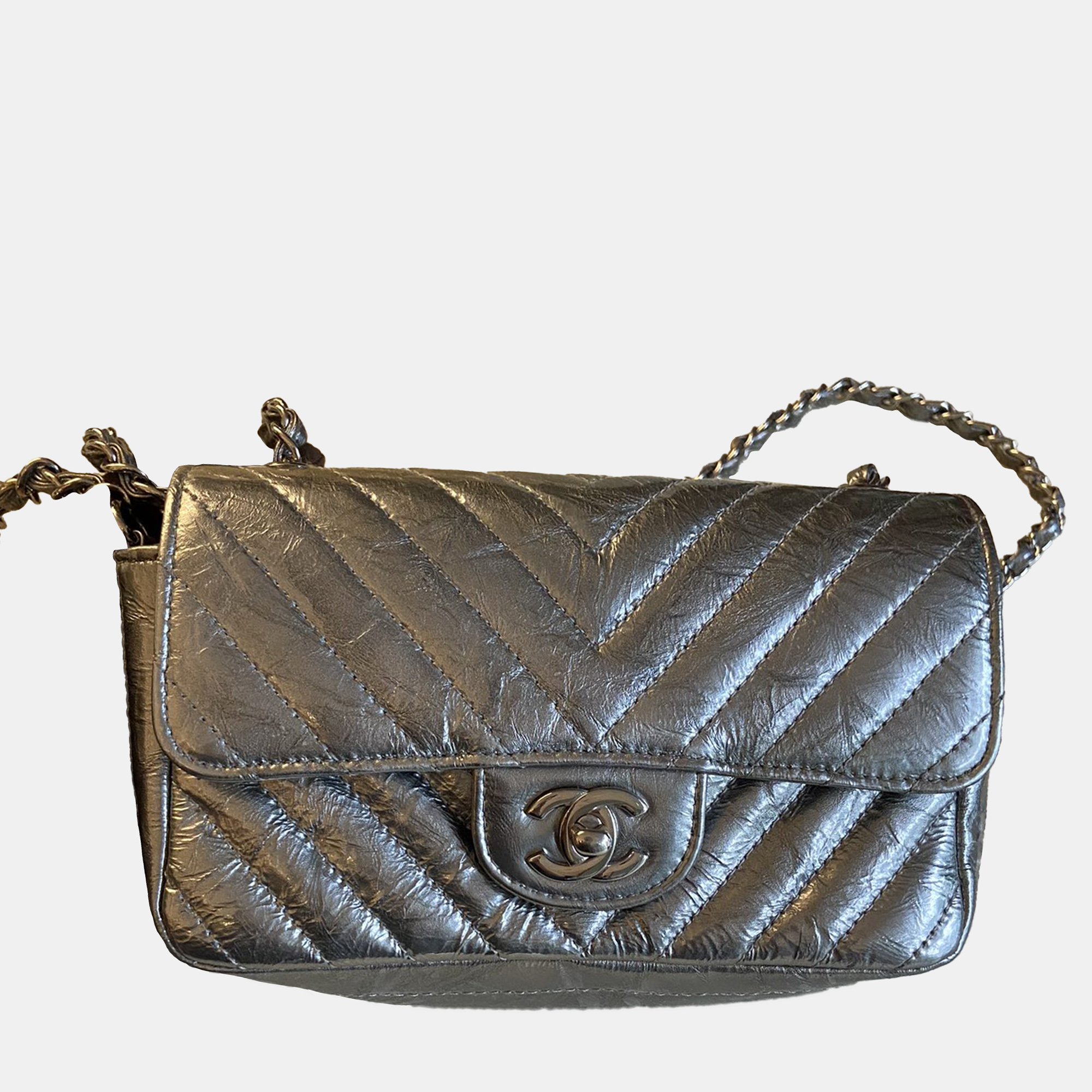 

Chanel Chevron Classic Flap Mini Silver Leather Shoulder Bag