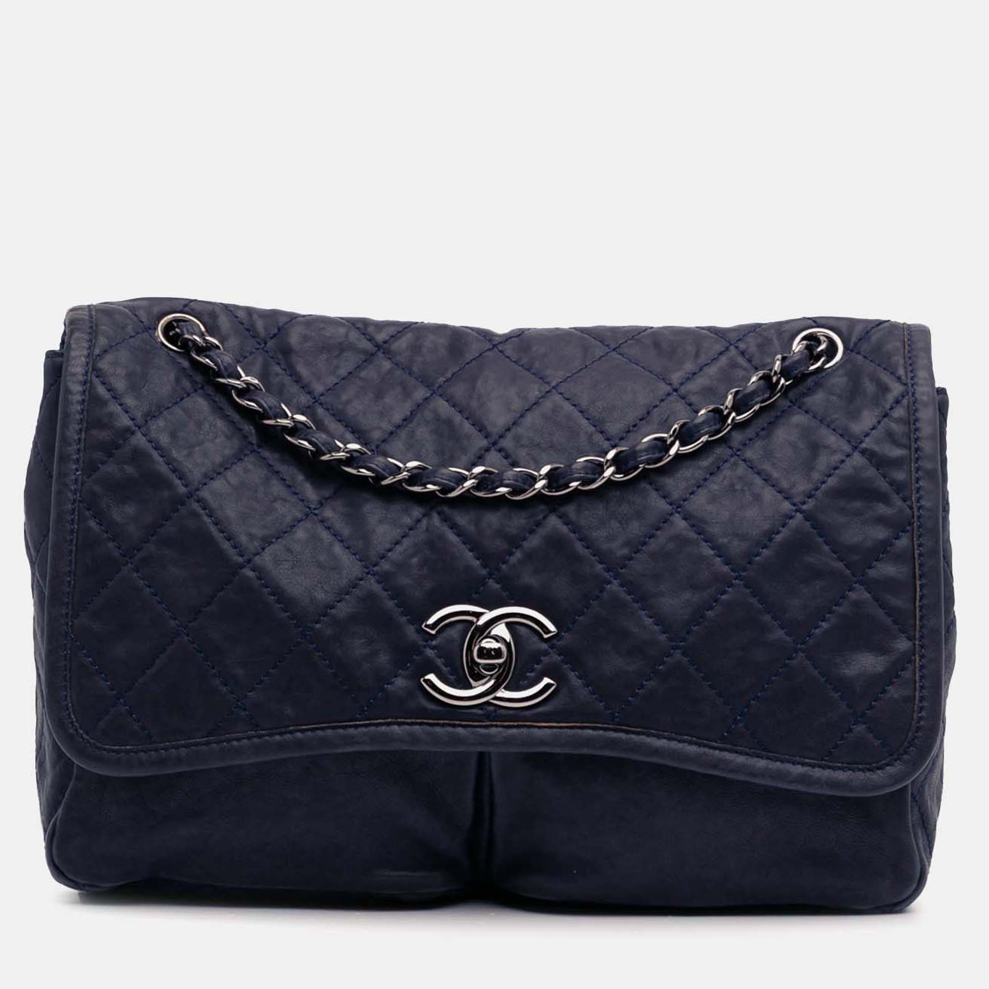 

Chanel Navy Blue Large Quilted Calfskin Natural Beauty Split Pocket Flap