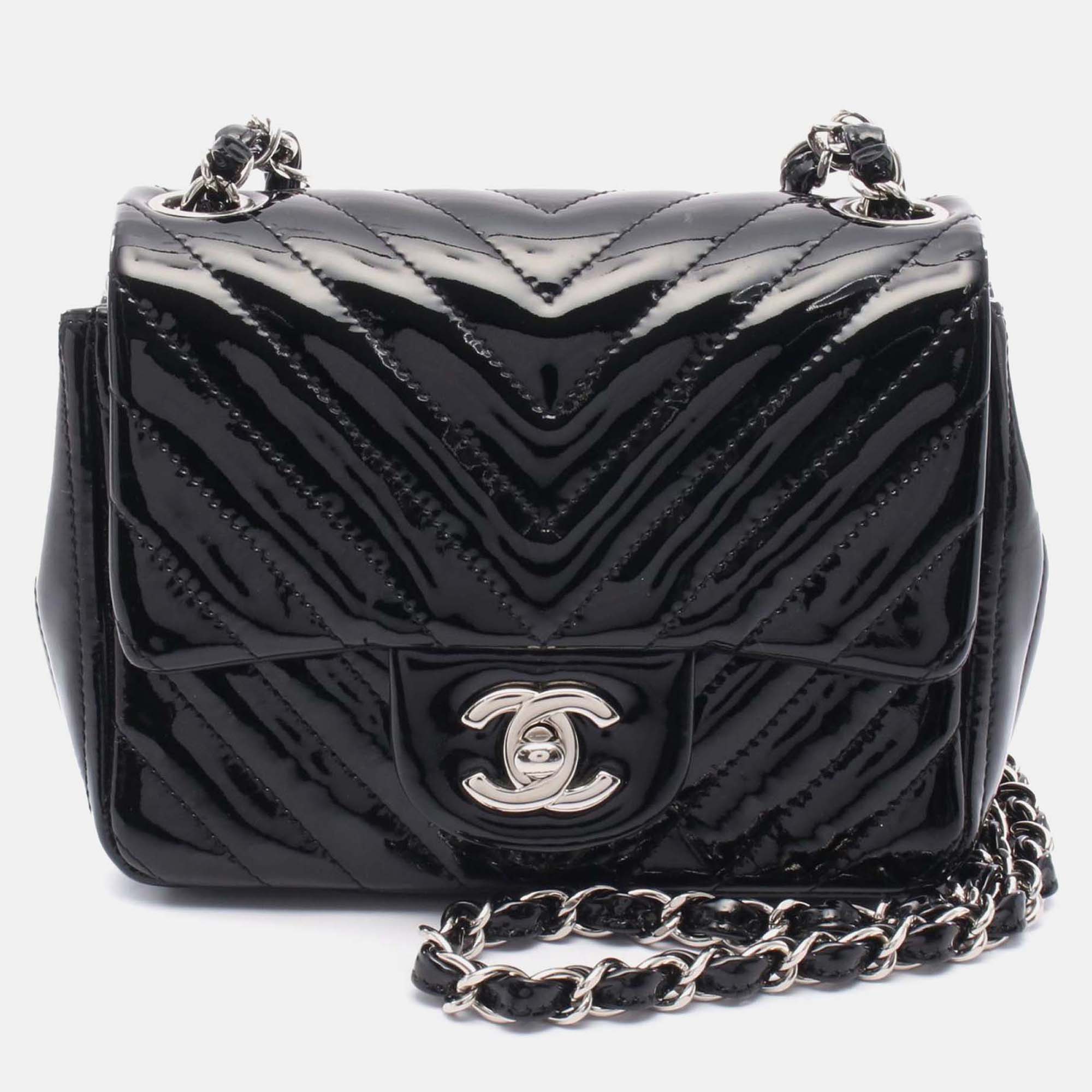 

Chanel Black Mini Square Classic Chevron Patent Single Flap