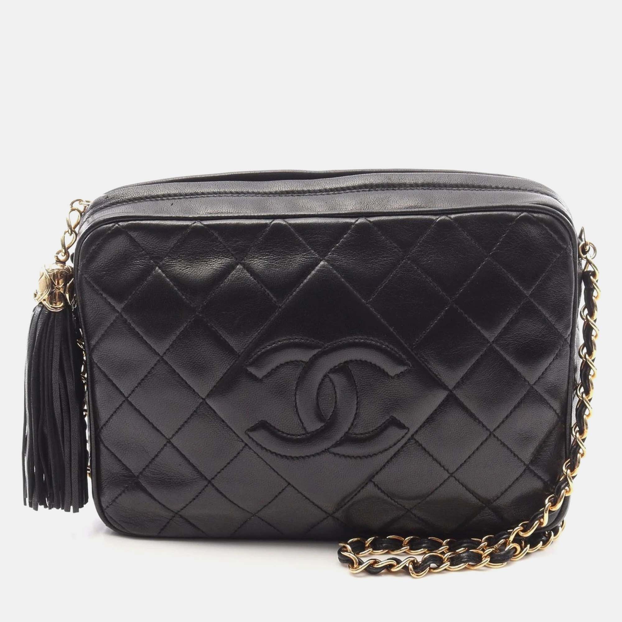 

Chanel CC Tassel Black Leather Shoulder Bag