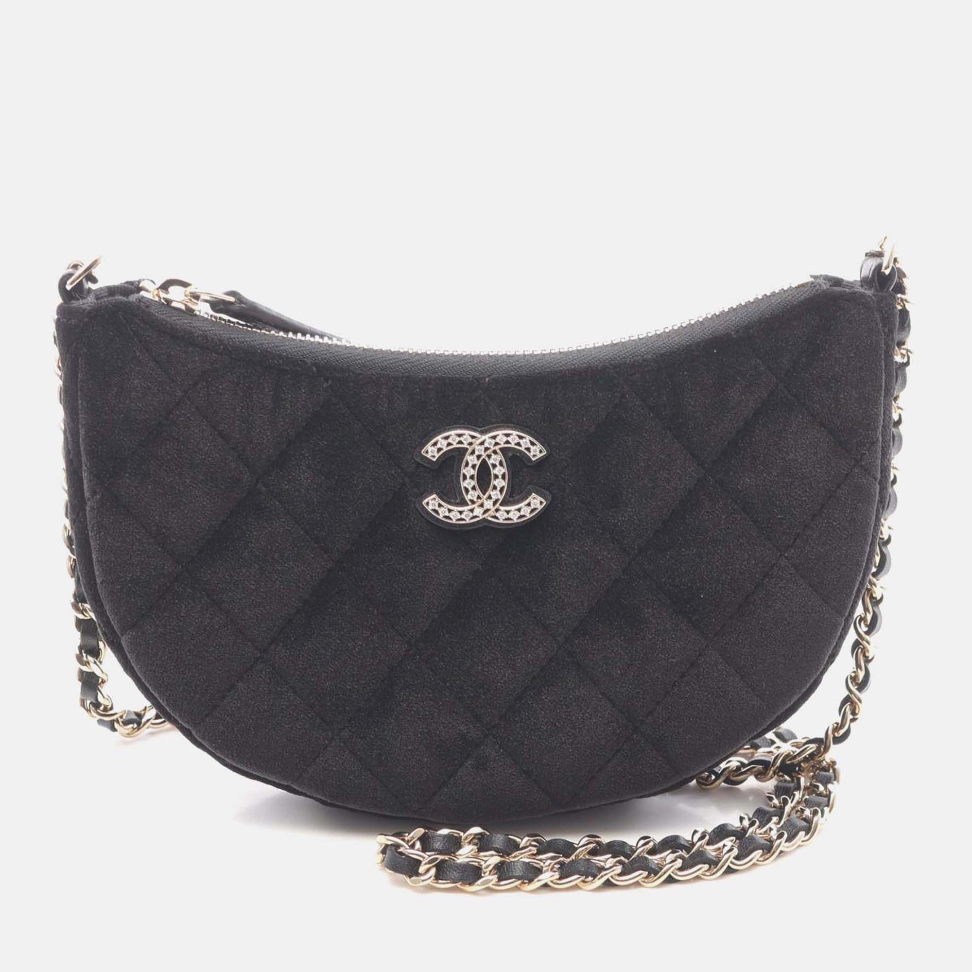 

Chanel CC Black Fabric Hobo Bag