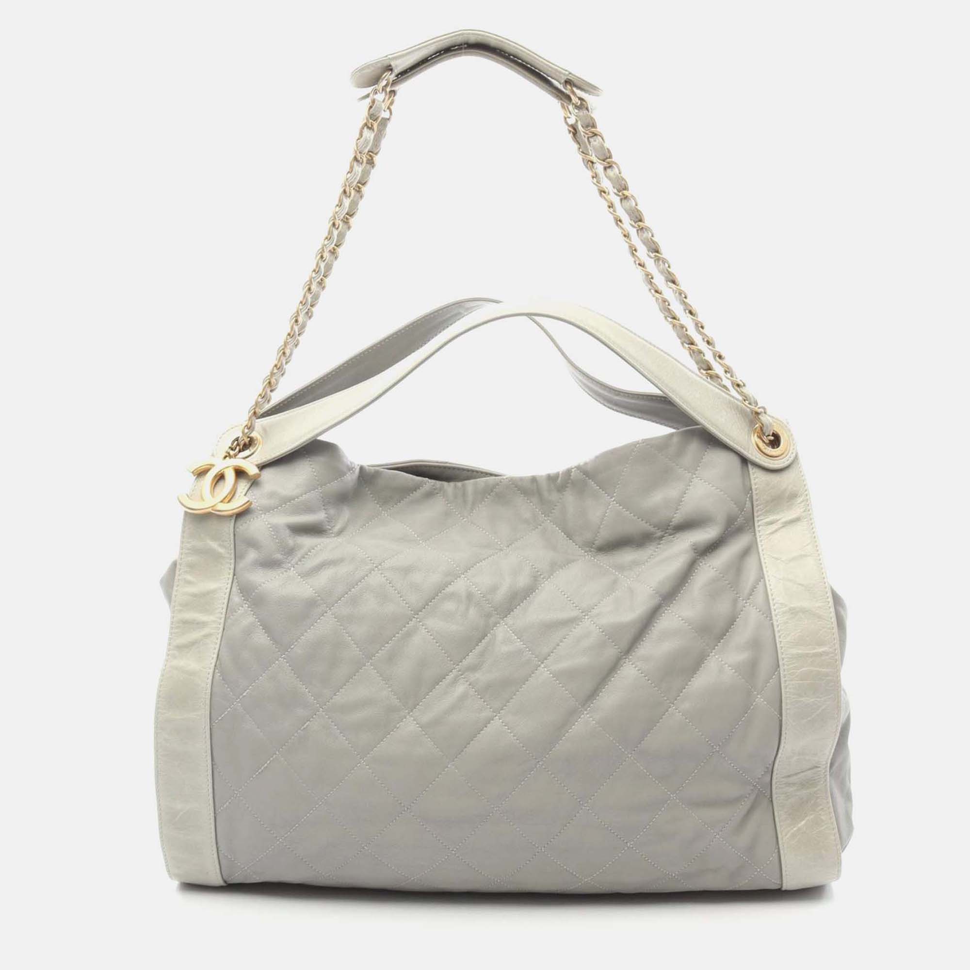 

Chanel Coco Mark Matelasse Chain Shoulder Bag Leather Gray Ghw Cc, Grey