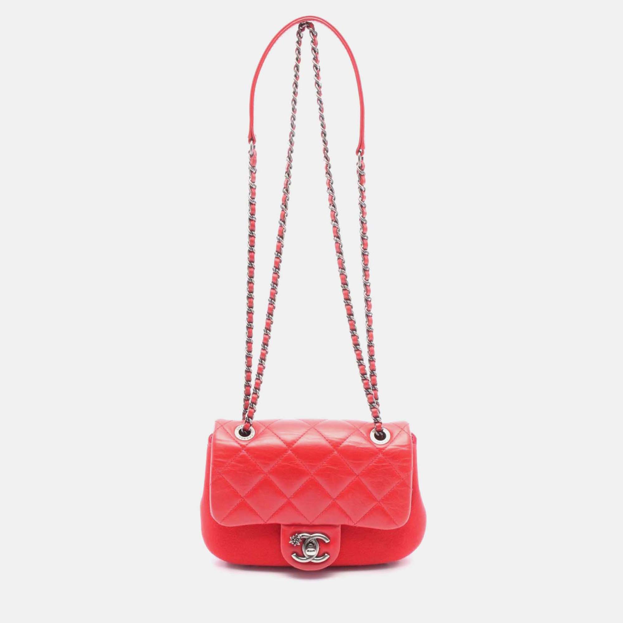 

Chanel Matelasse Chain Shoulder Bag Leather Felt Red Shw Cc Coco