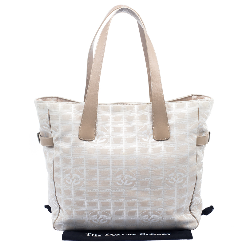 Chanel XL New Line Tote Zip Gm Huge 872829 Beige Canvas Weekend/Travel Bag