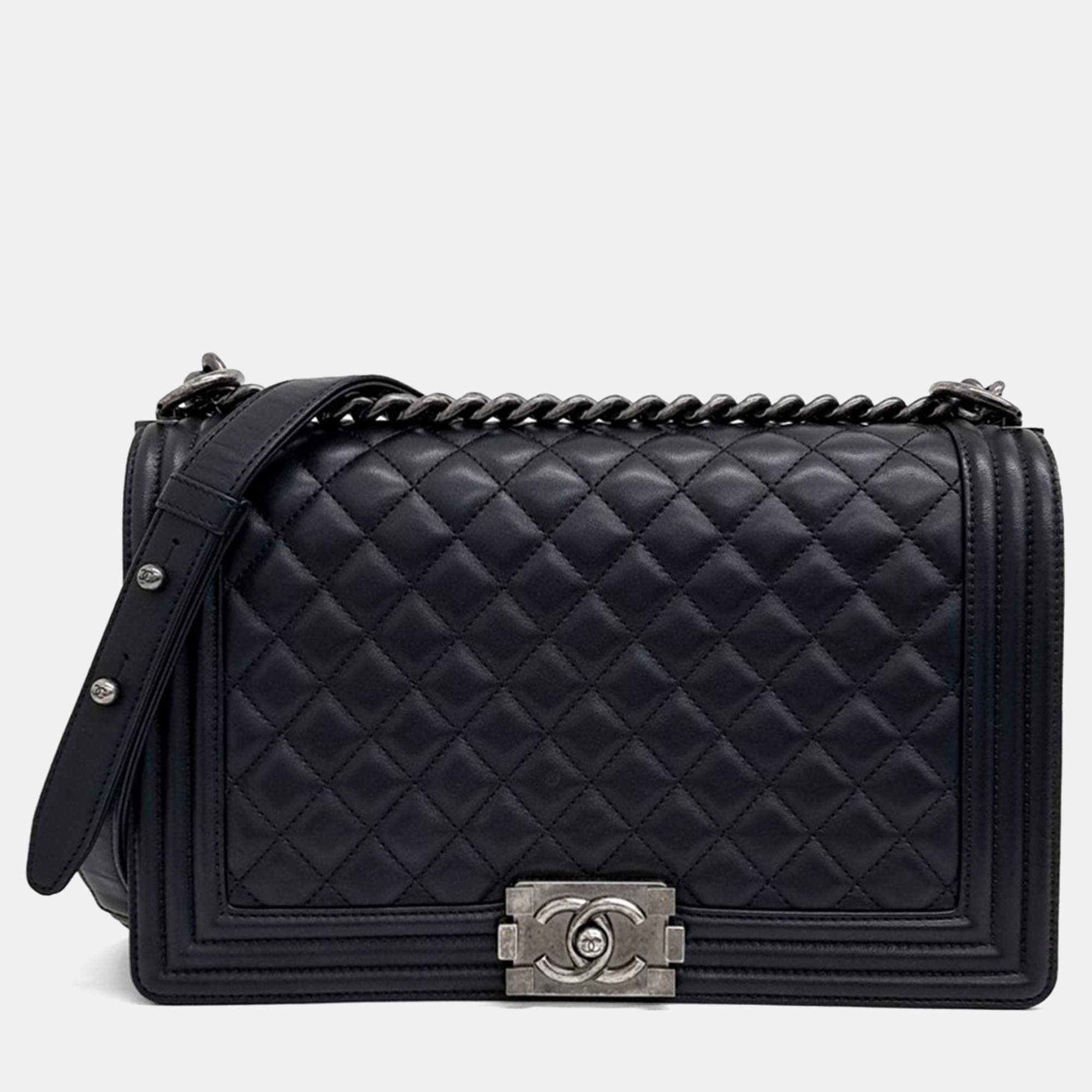 

Chanel Black Leather Boy Bag New Medium