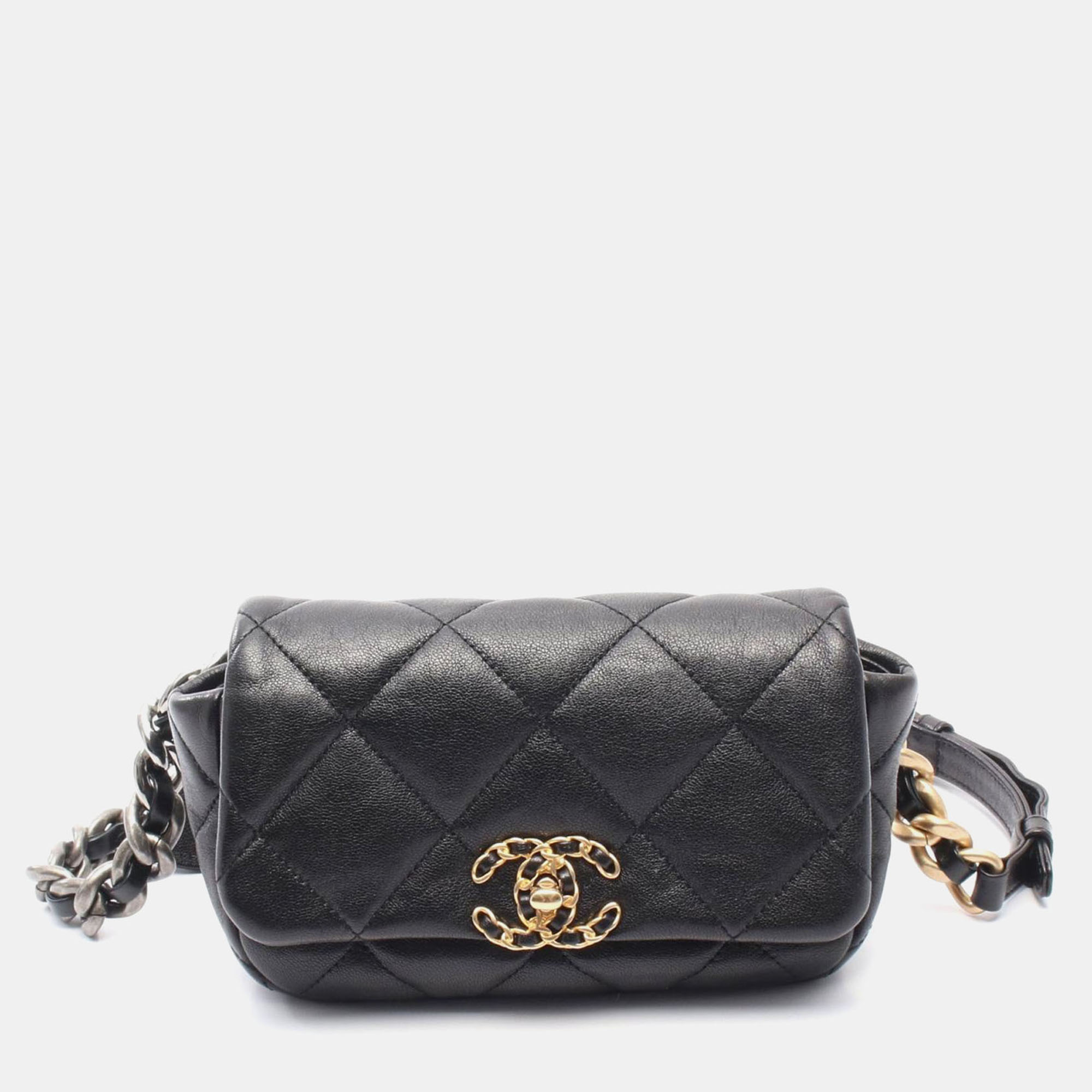 

Chanel 19 Matelasse Black Leather Waist Bag