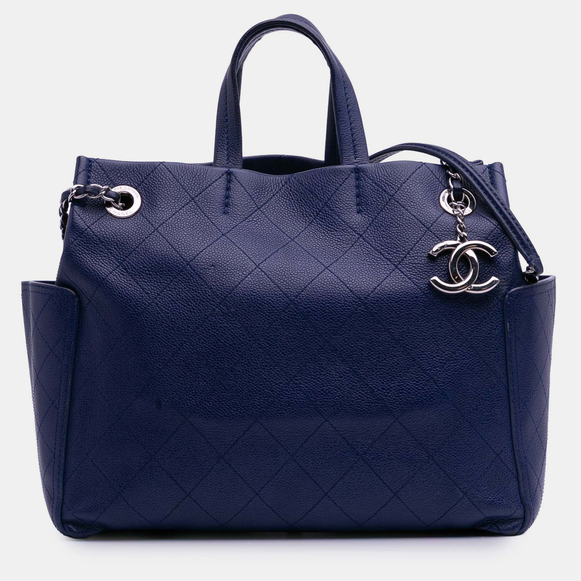 Pre-owned Chanel Blue Medium Quilted Caviar Cc Pocket Tote