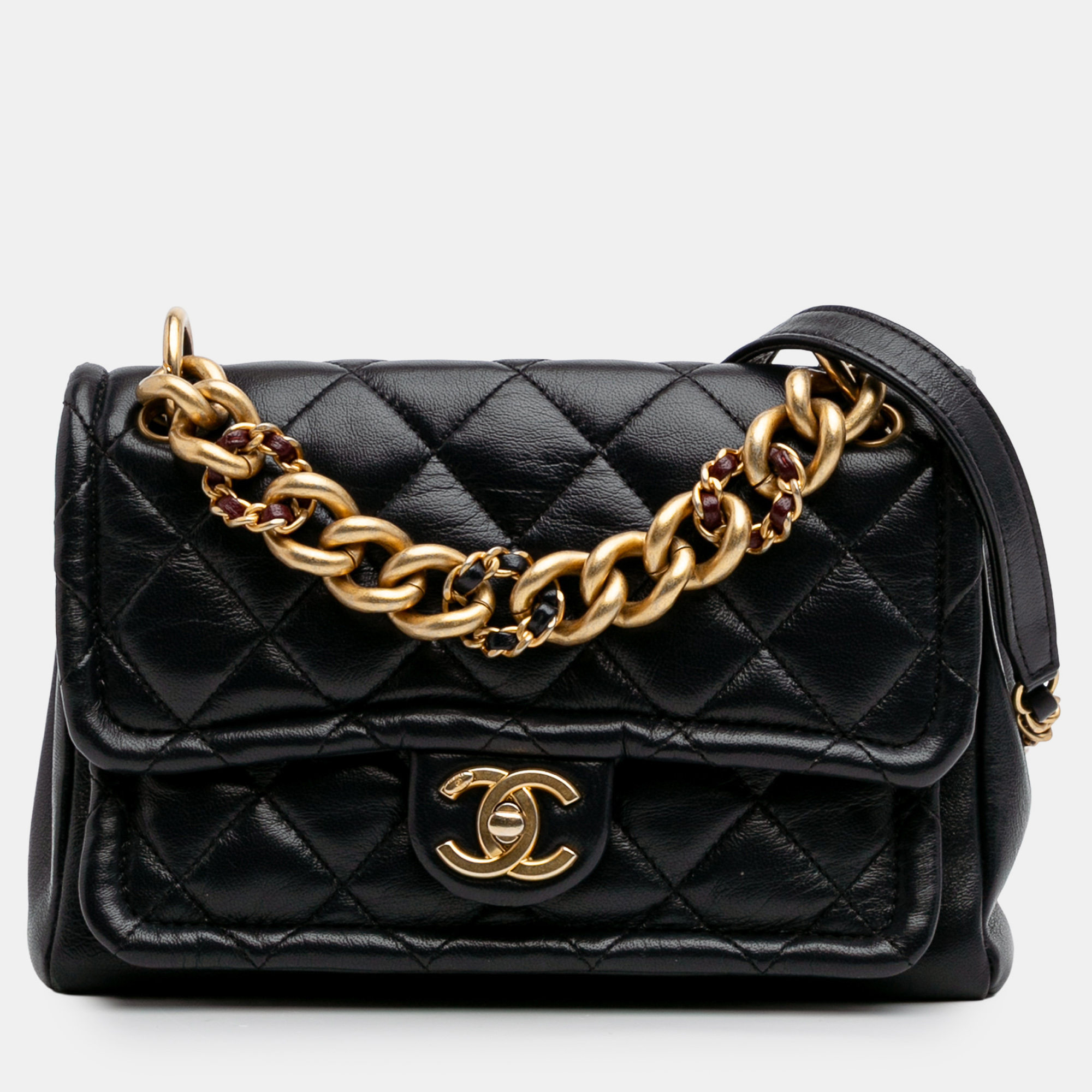

Chanel Black Small Quilted Lambskin Chain Link Flap