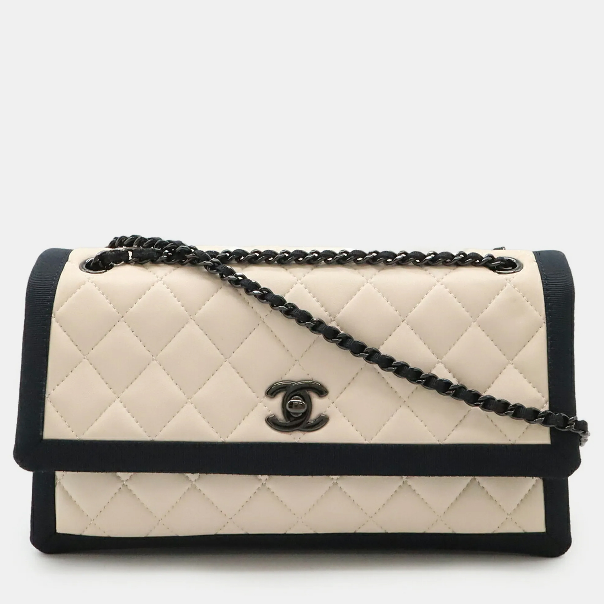 

Chanel Double Flap Light Pink Beige Lambskin Chain Shoulder Bag