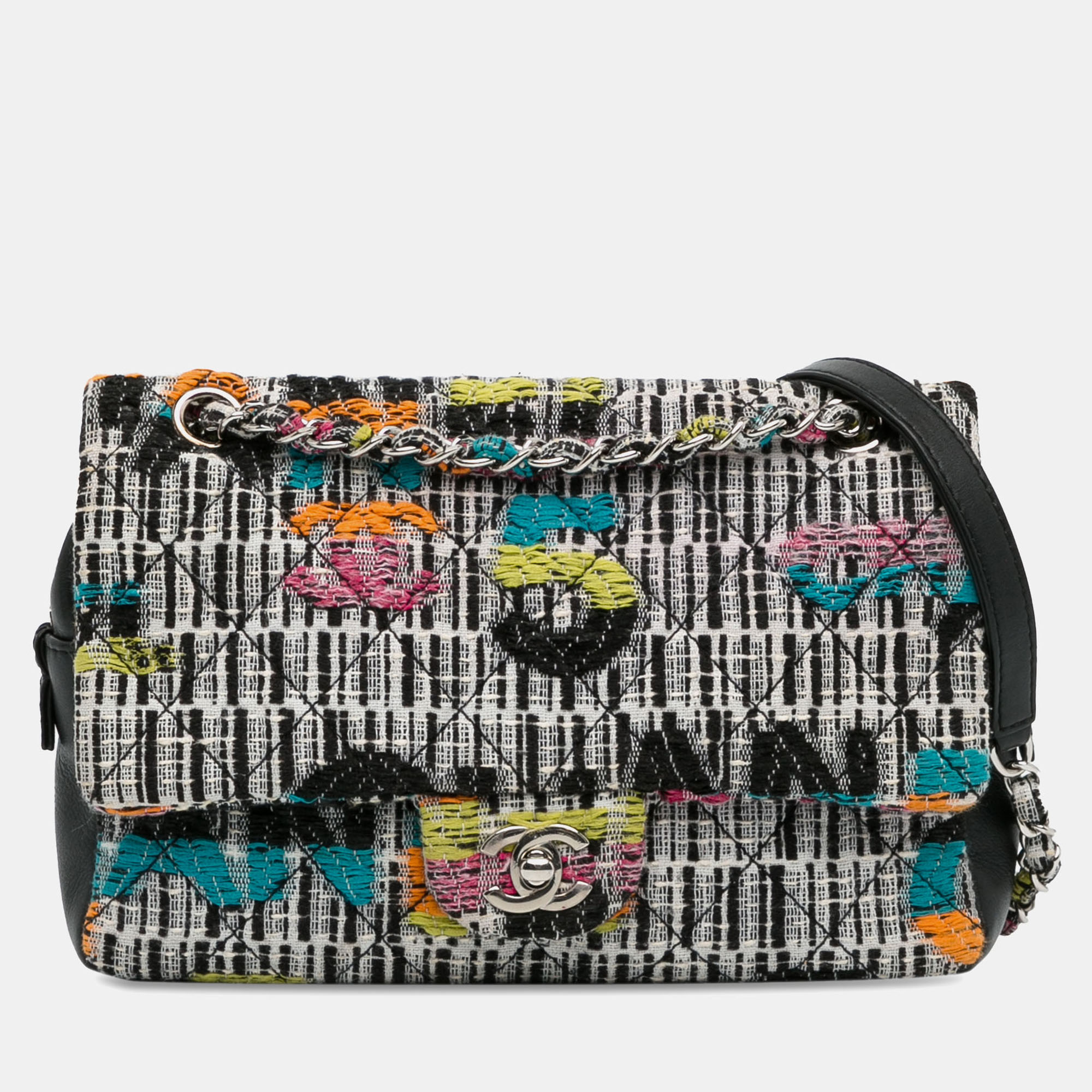 

Chanel Grey Tweed Easy Fantasy Flap