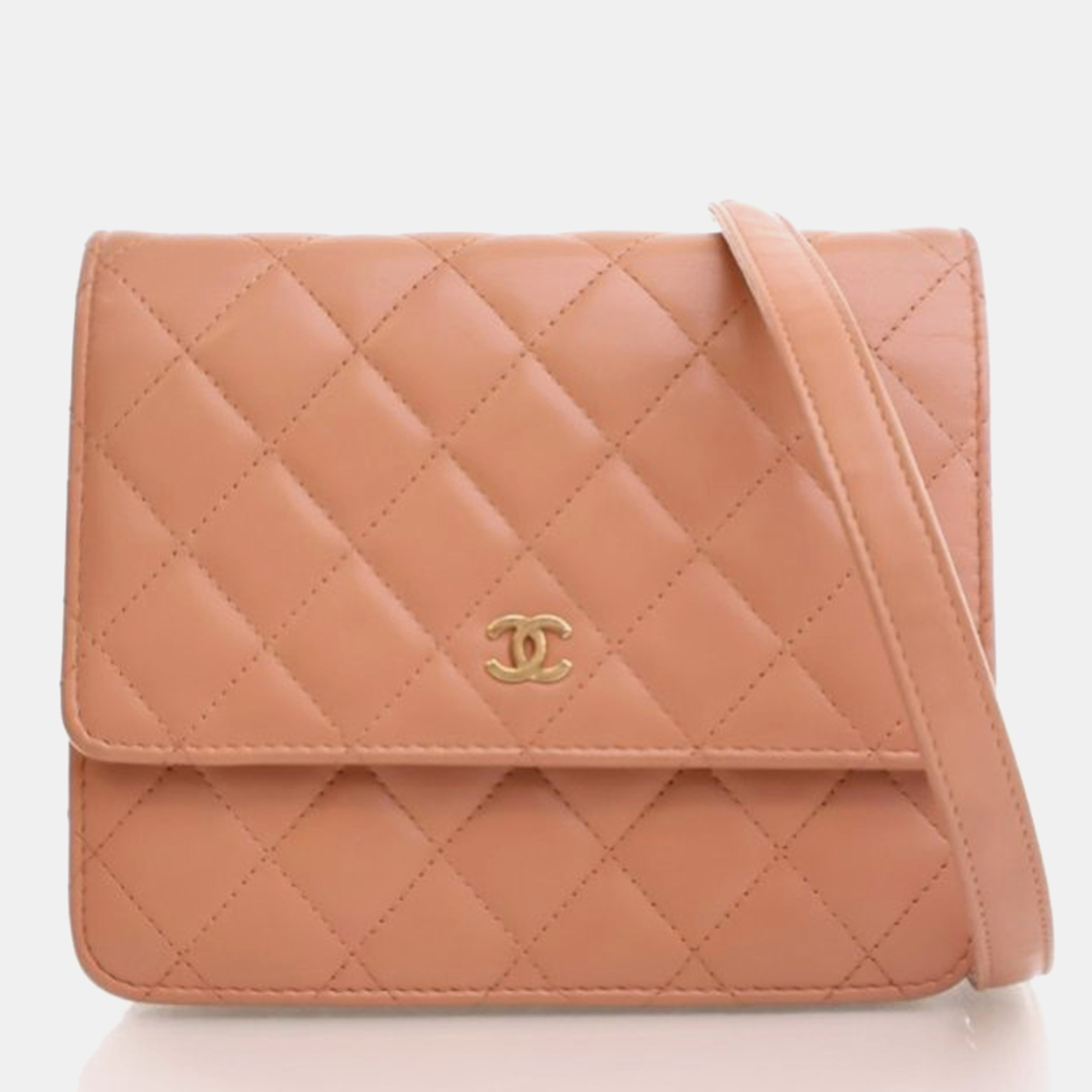 

Chanel Square Beige Pink Lambskin Wallet On Chain