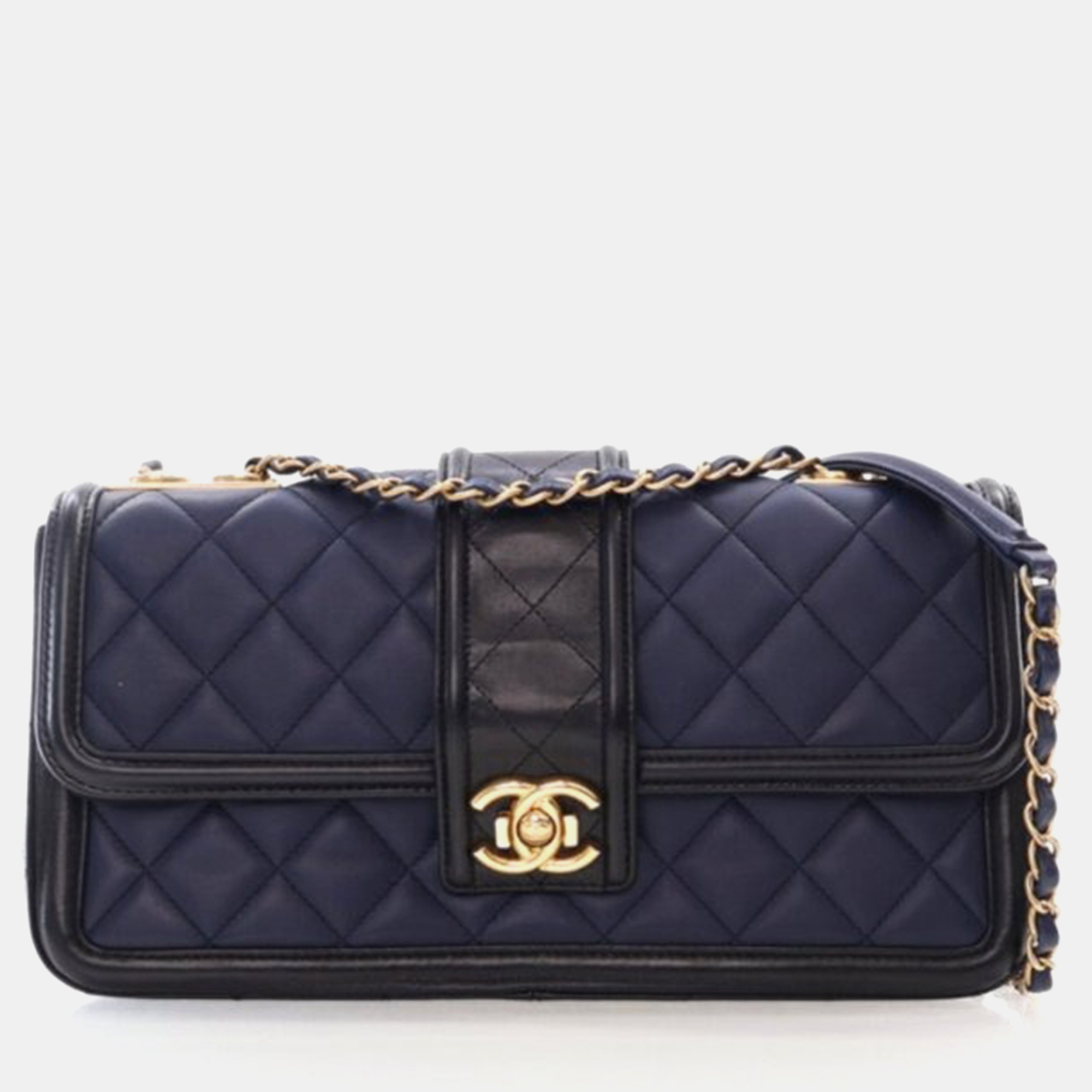 

Chanel Jumbo Navy Blue Lambskin Flap Bag