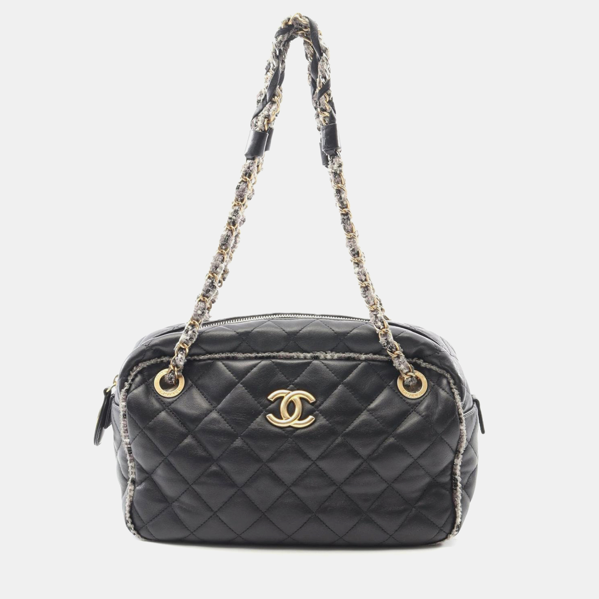 

Chanel Black Lambskin Chain Shoulder Bag