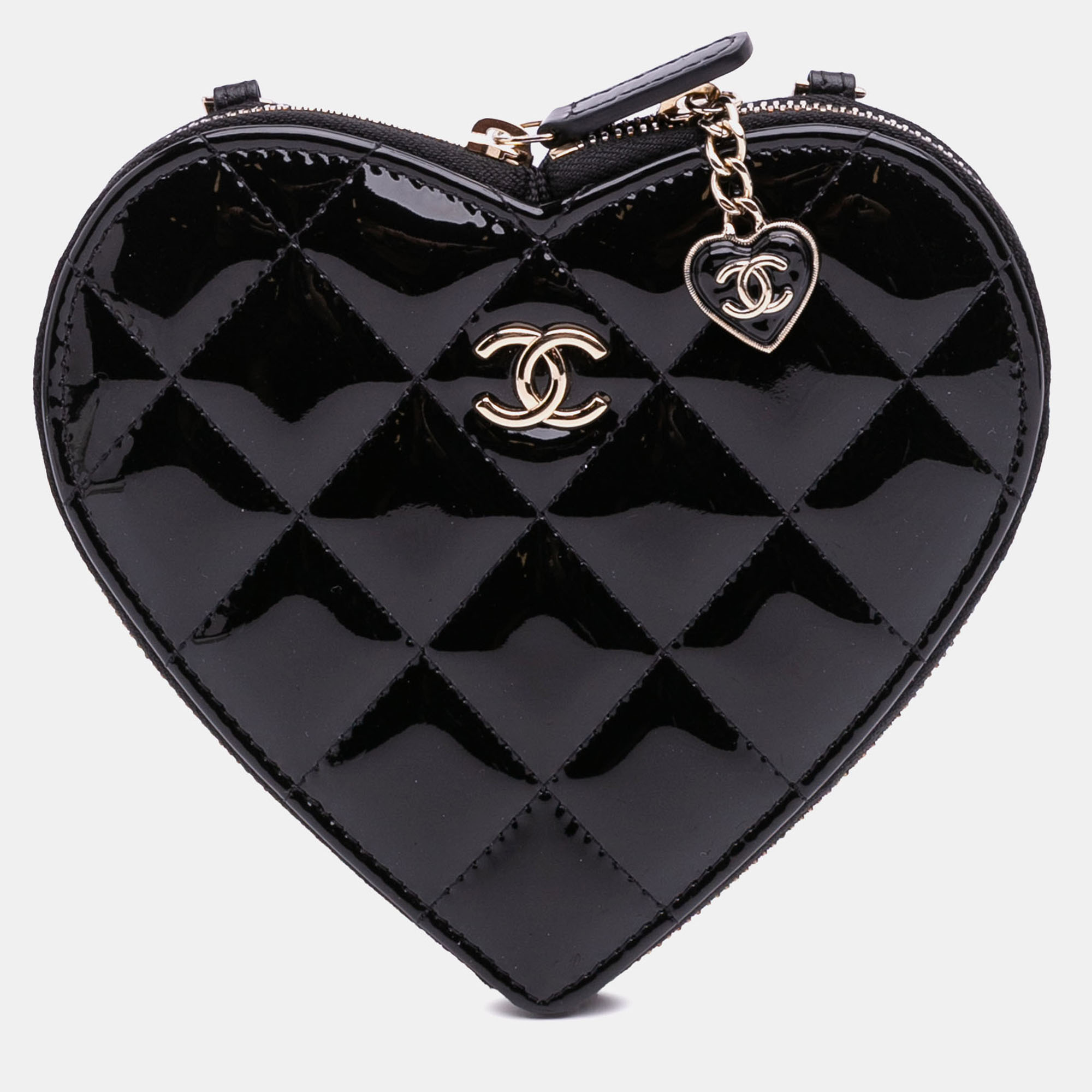 

Chanel Black Quilted Patent Calfskin CC Heart Clutch With Chain