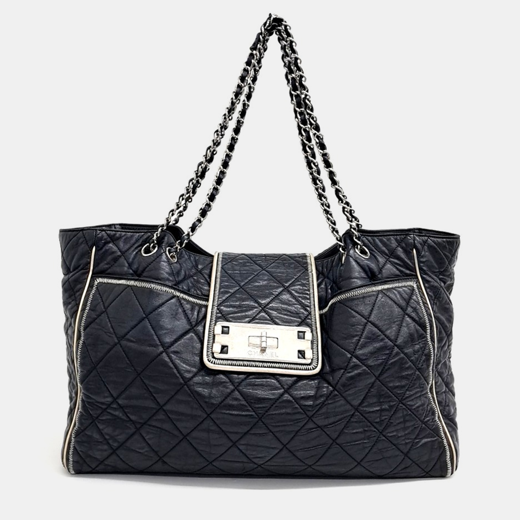 

Chanel Black Leather East West Large Shopper Bag