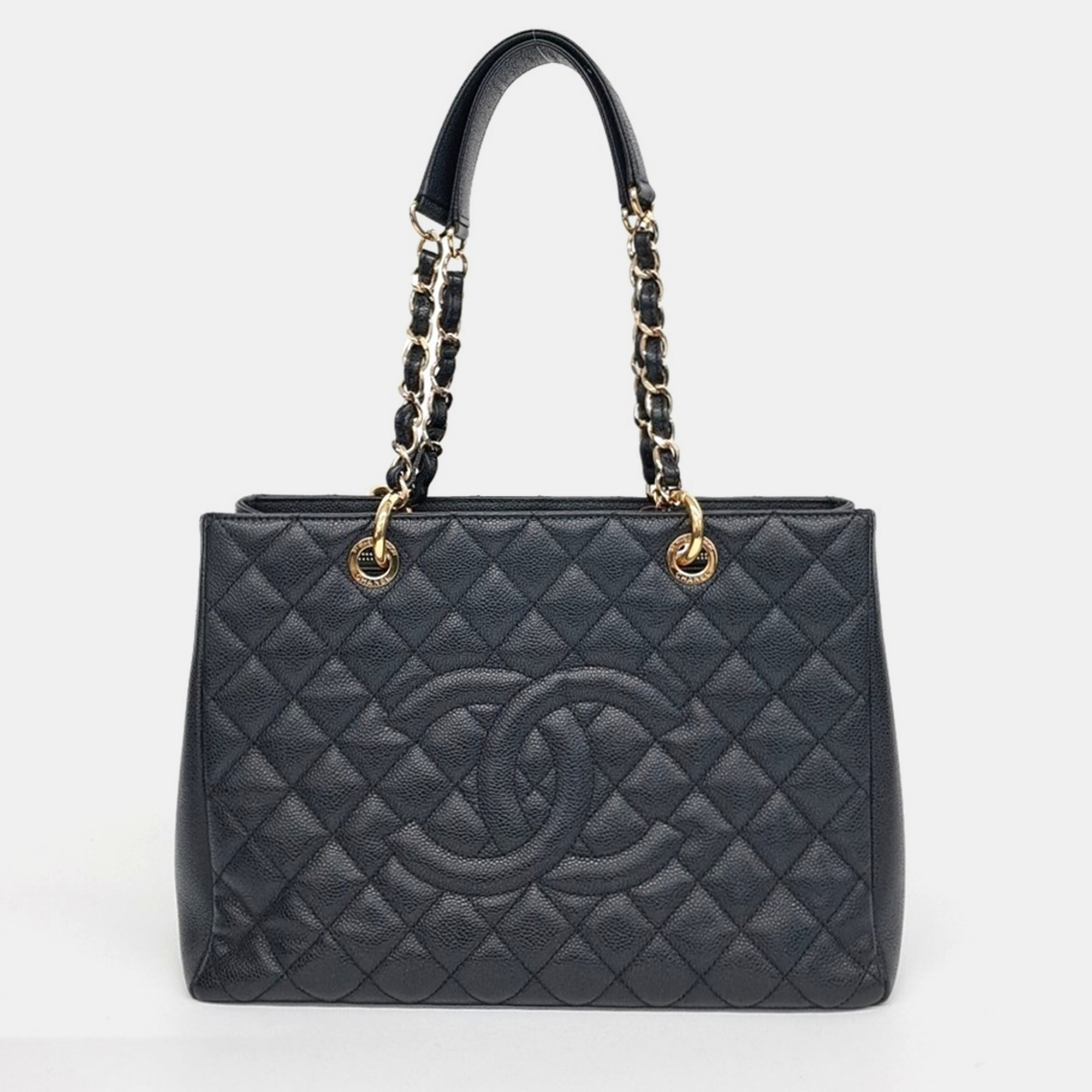 

Chanel Black Leather Caviar Grand Shopping