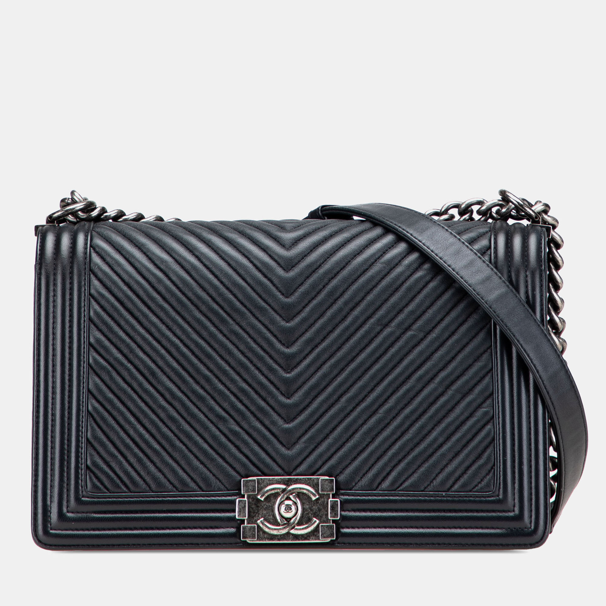 

Chanel Black Medium Chevron Wrinkled Lambskin Boy Flap