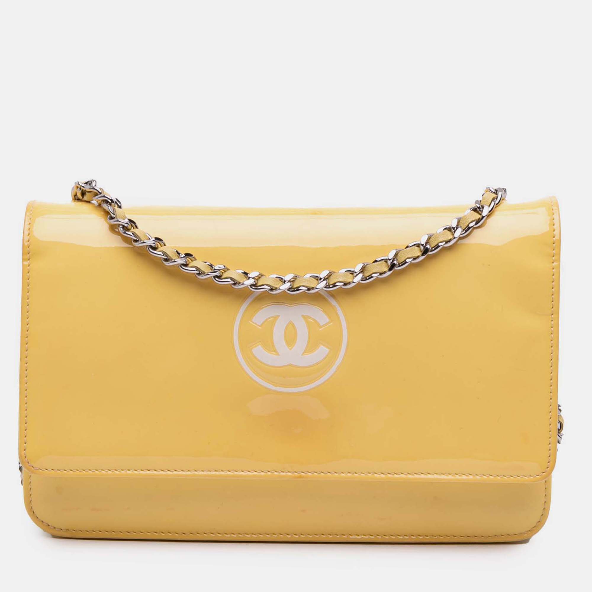 Pre-owned Chanel Yellow Cc Patent Wallet On Chain
